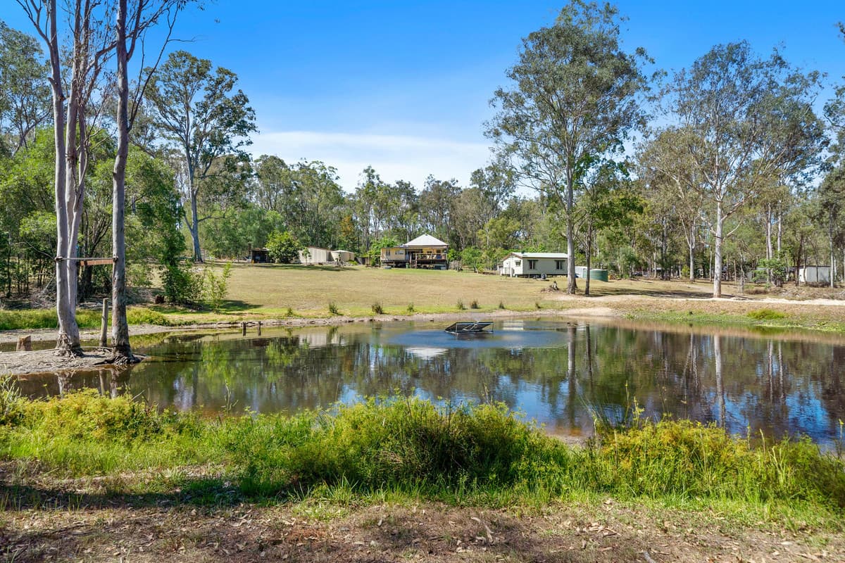 23 Flesser Road, Cedar Creek, Cedar Creek — photo 1 of 5