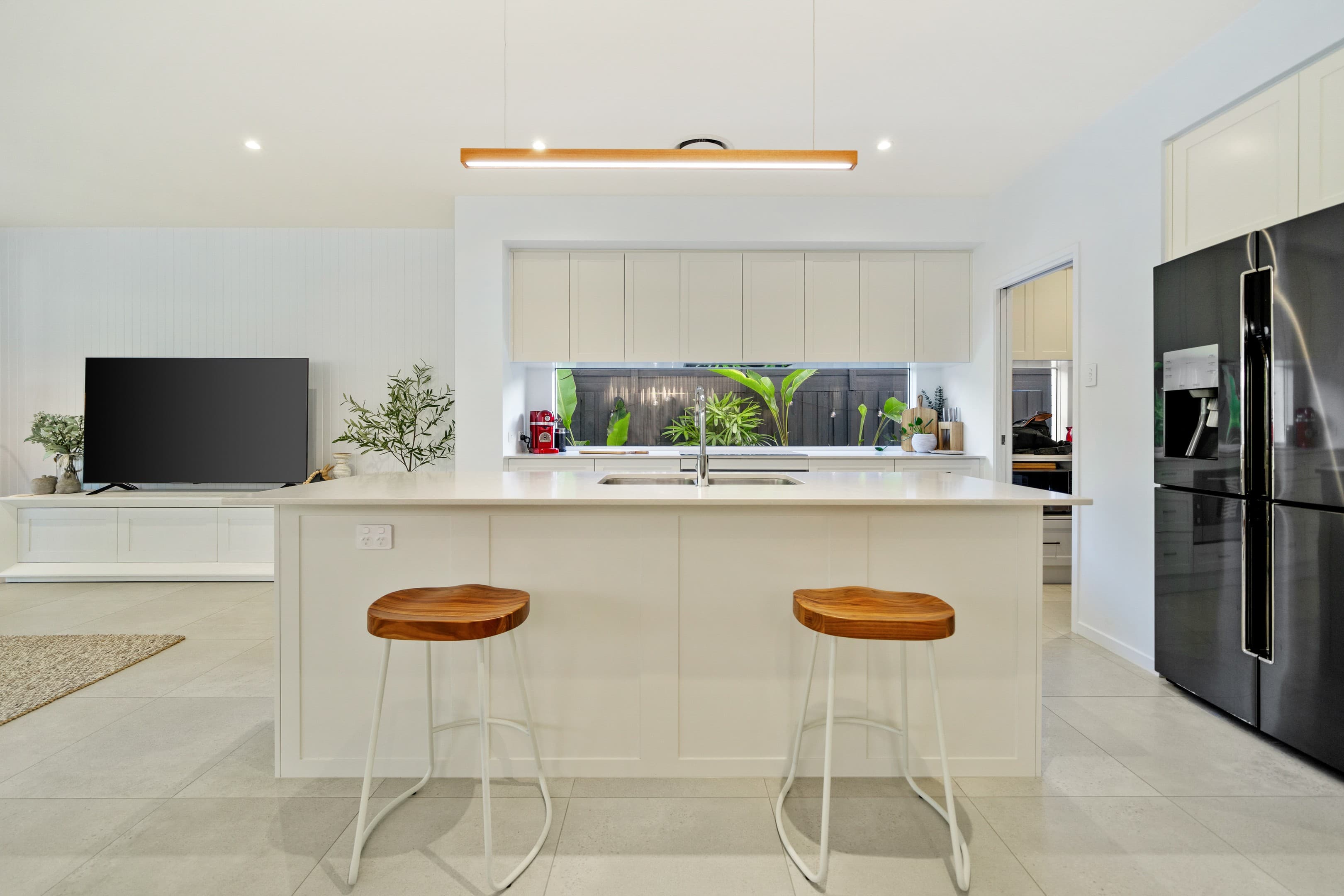 7B Doggett Drive, Miami, Miami — photo 1 of 5