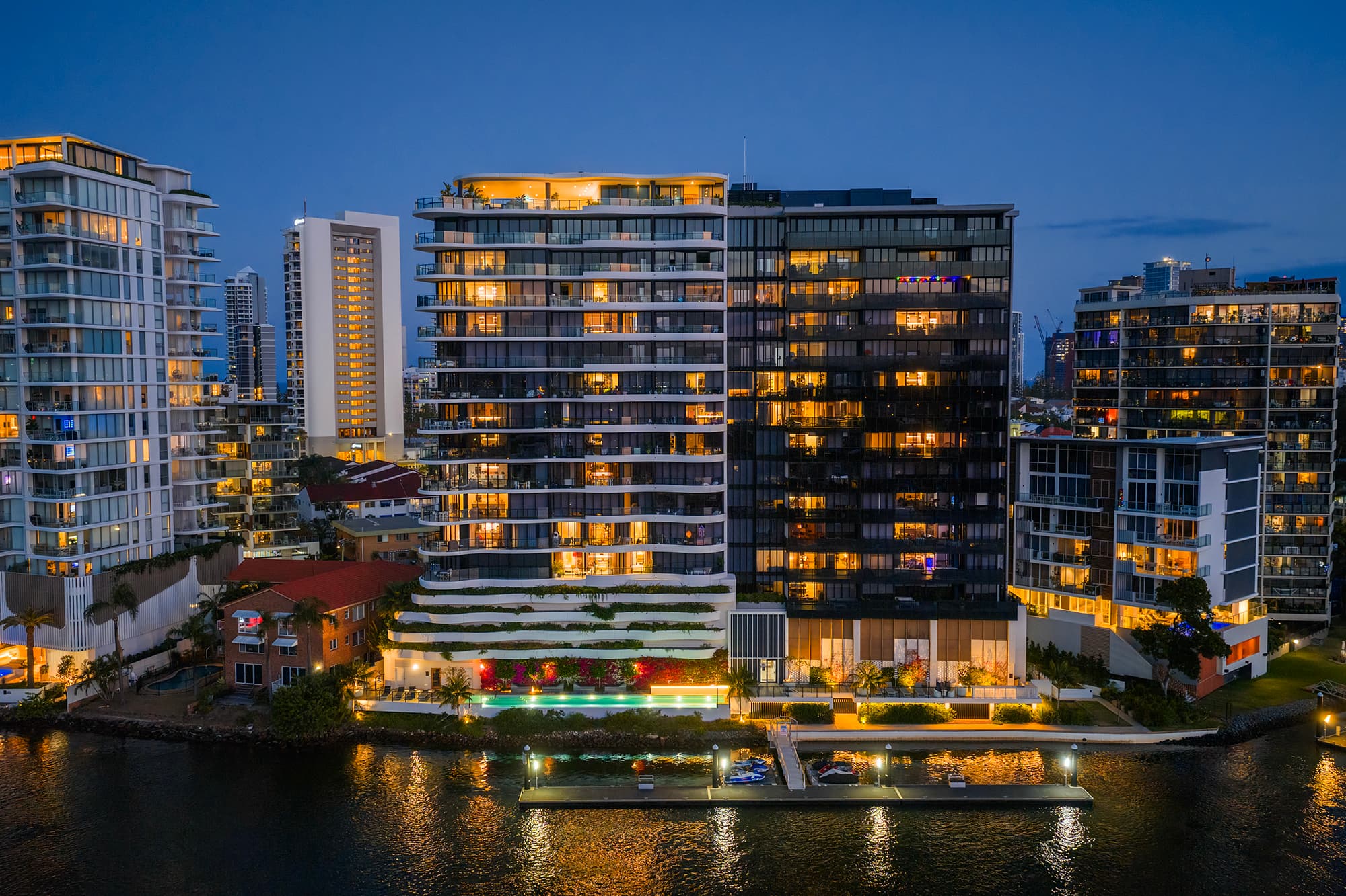 507/15-17 Cannes Avenue, Surfers Paradise - Image 1