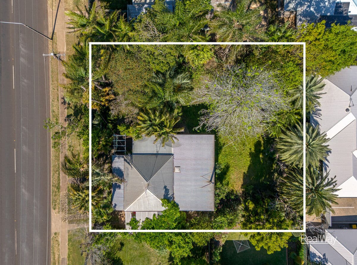 94 North Street, North Toowoomba, North Toowoomba — photo 1 of 5