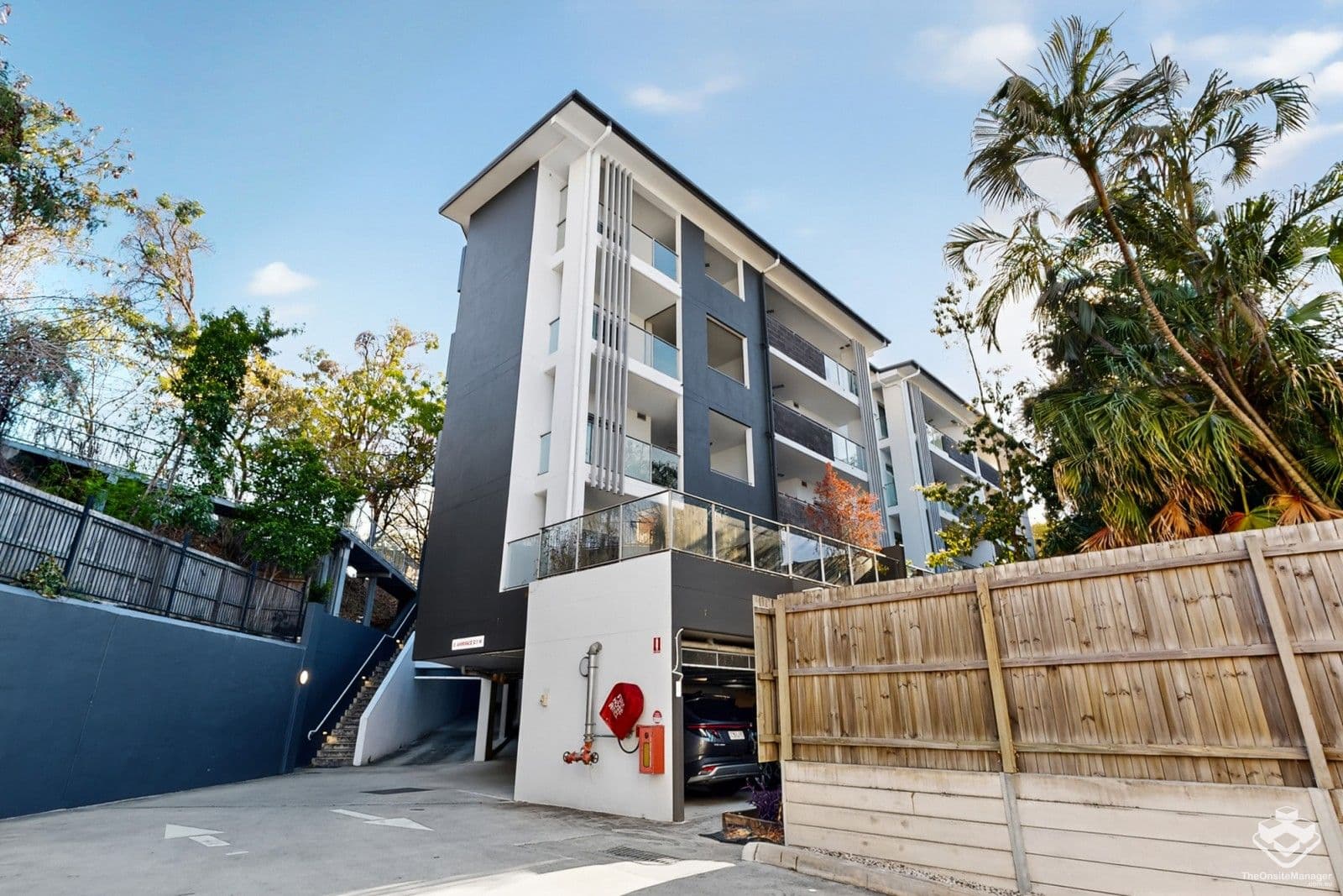 ID:21163469/14 Montrose Road, Taringa — photo 1 of 5