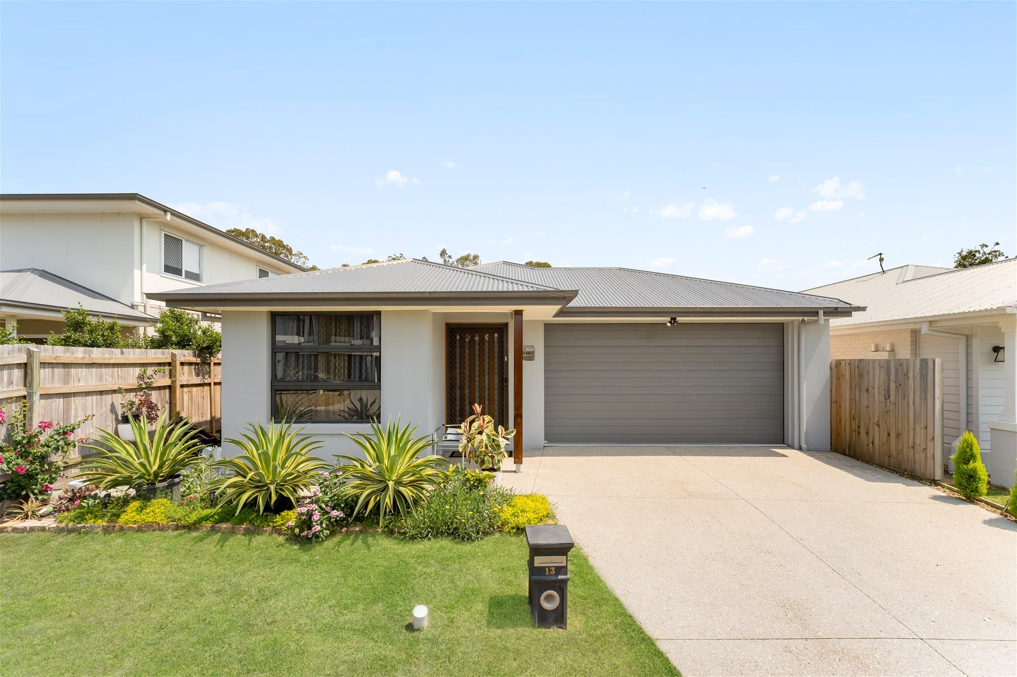 13 Charas Street, Pallara, Pallara — photo 1 of 5