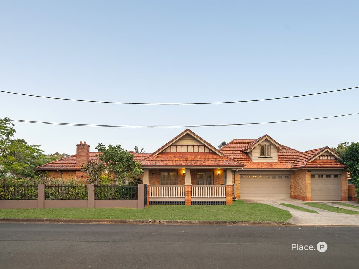 7 Josephine Street, Redcliffe — photo 1 of 5