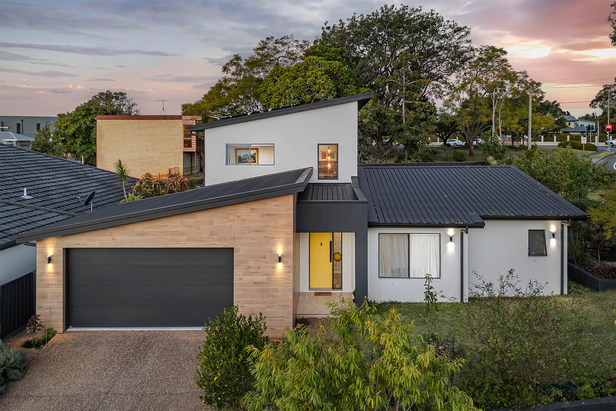 3 Splendid Drive, Bridgeman Downs — photo 1 of 5