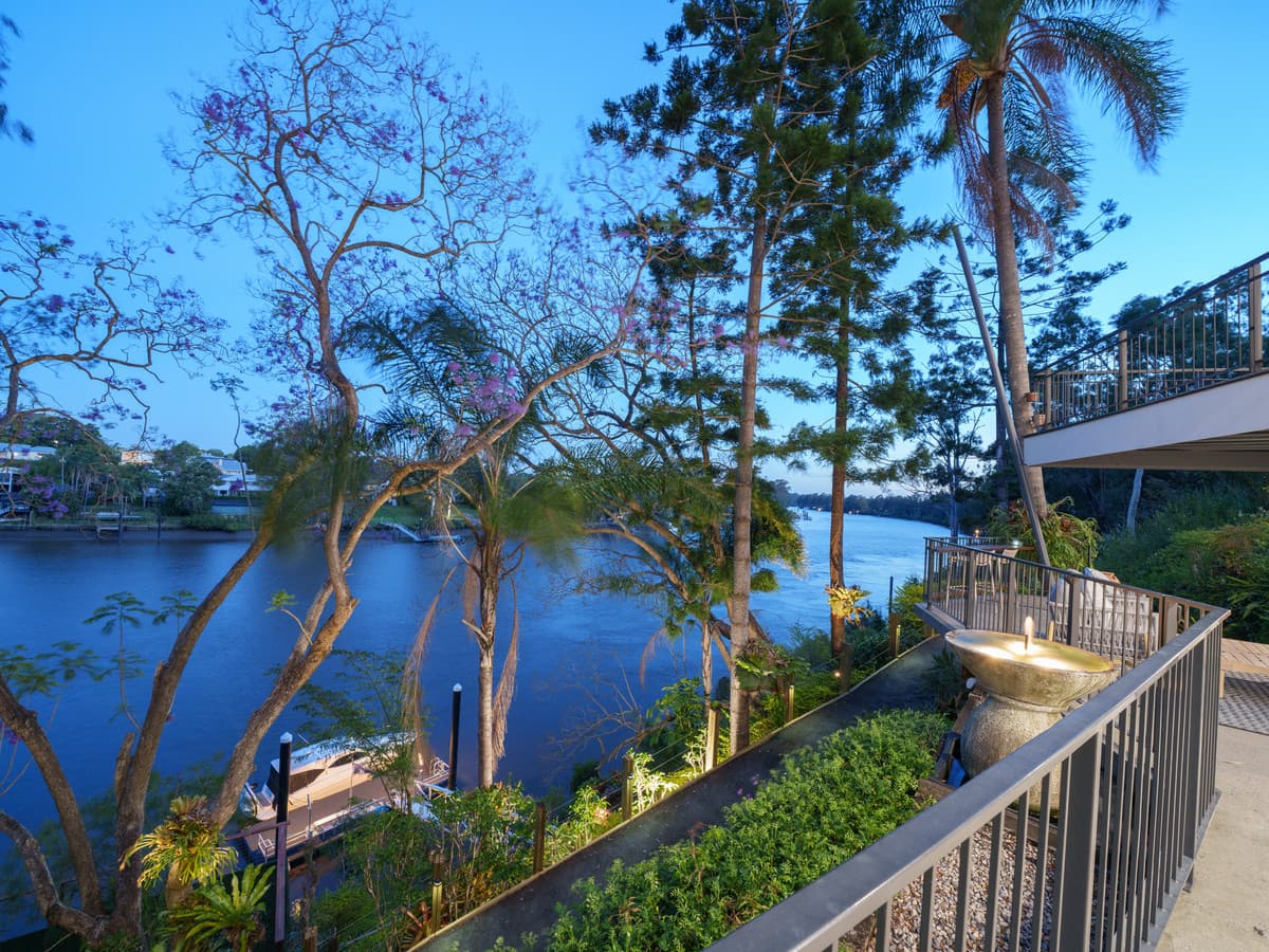 14 Jilba Street, Indooroopilly, Indooroopilly — photo 1 of 5