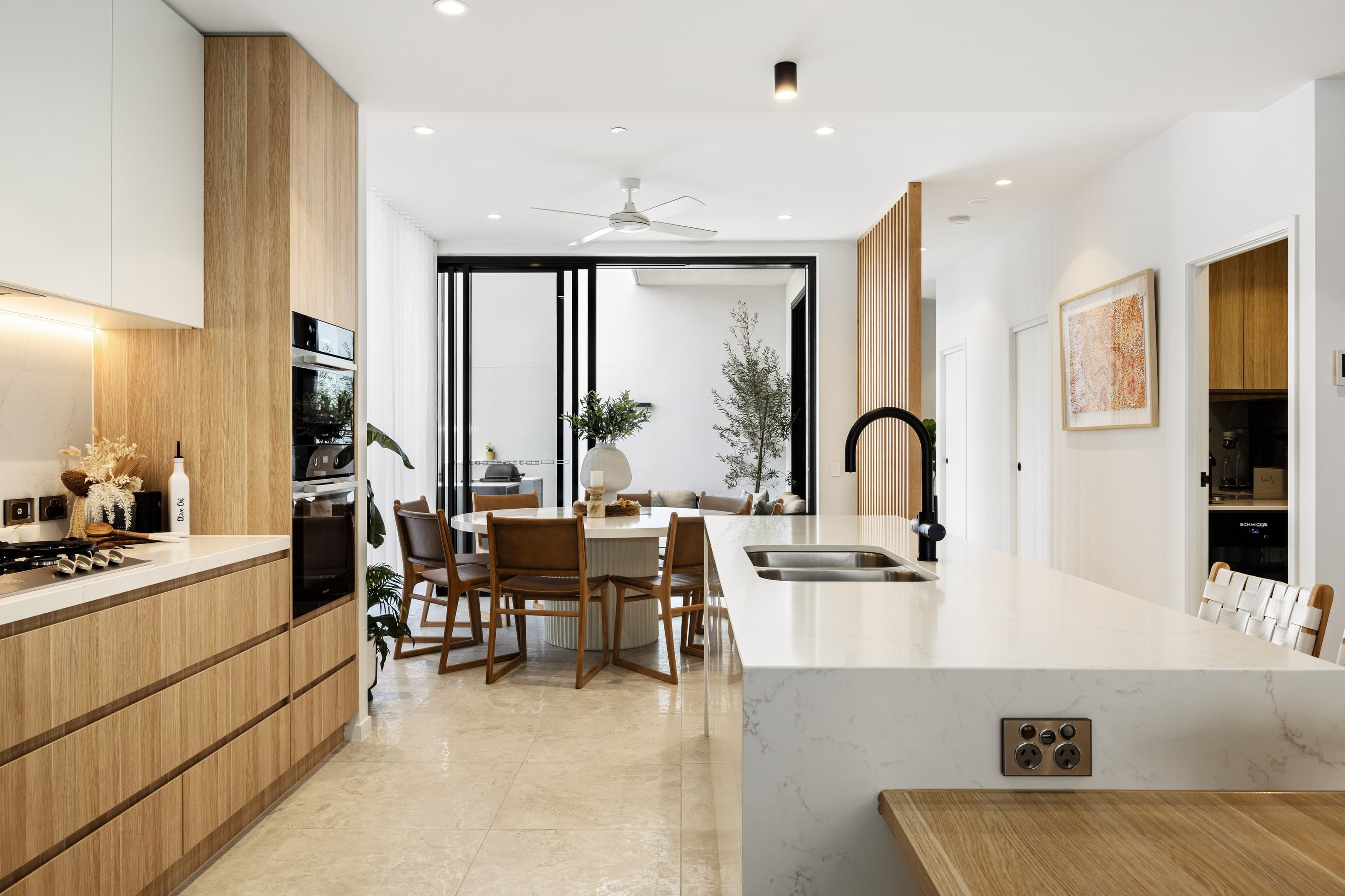 3001/42 Bokarina Boulevard, Bokarina — photo 1 of 5