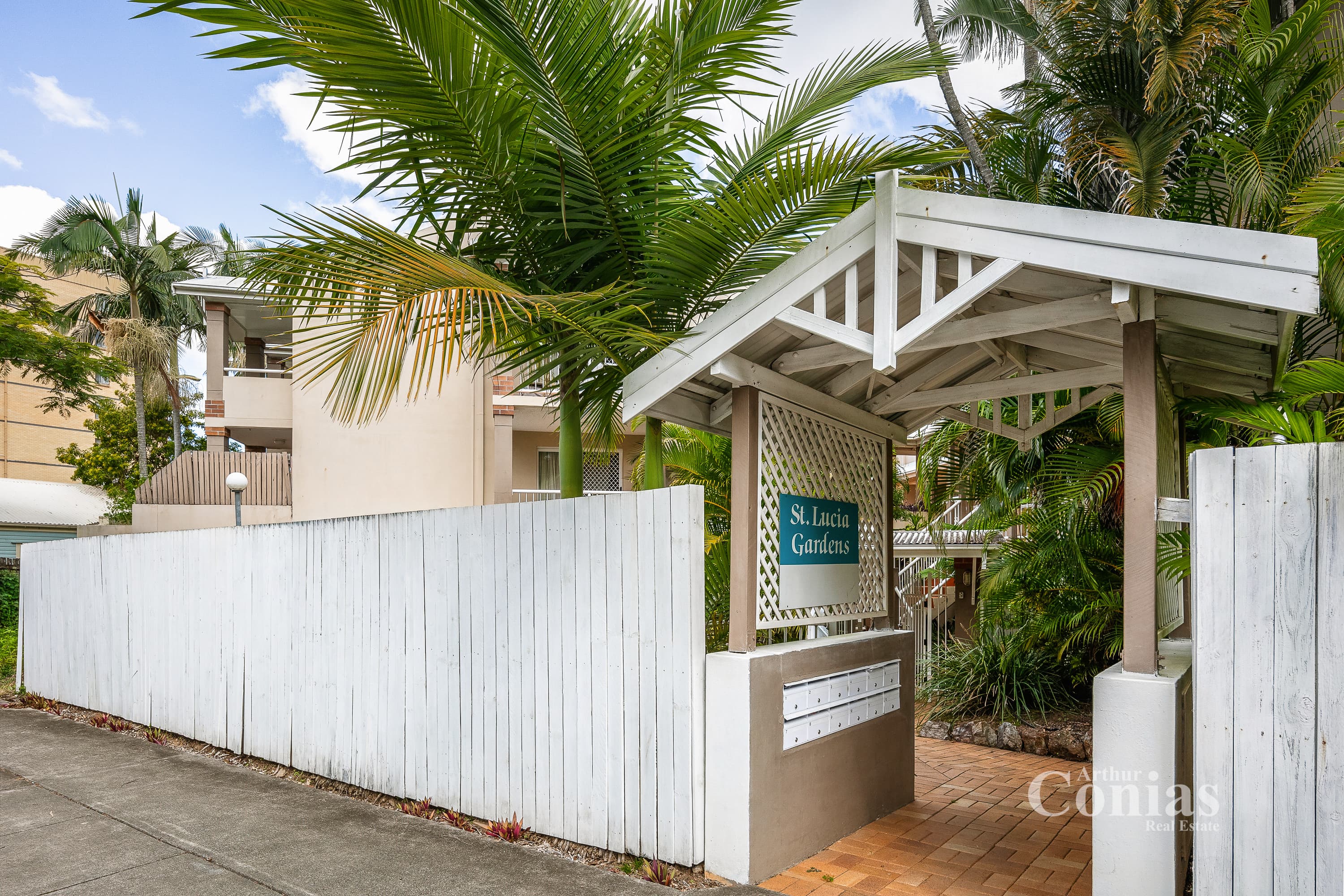 16/2 Gailey Road, St Lucia — photo 1 of 5