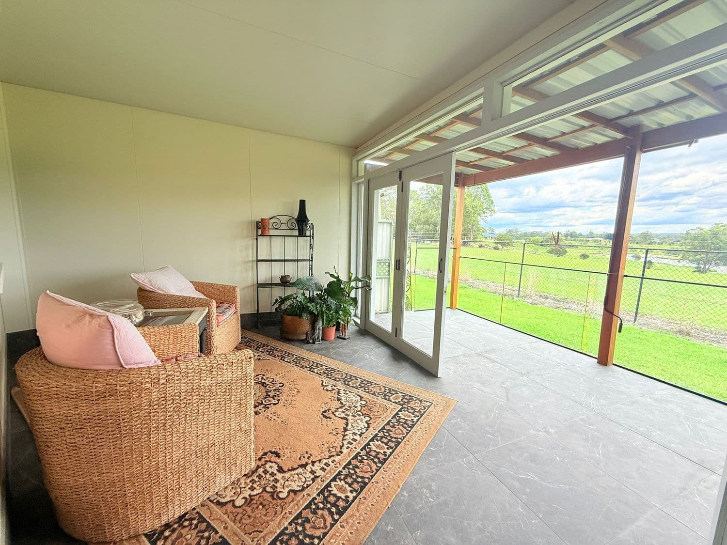 113/16 Holzheimer Road, Bethania - Image 1