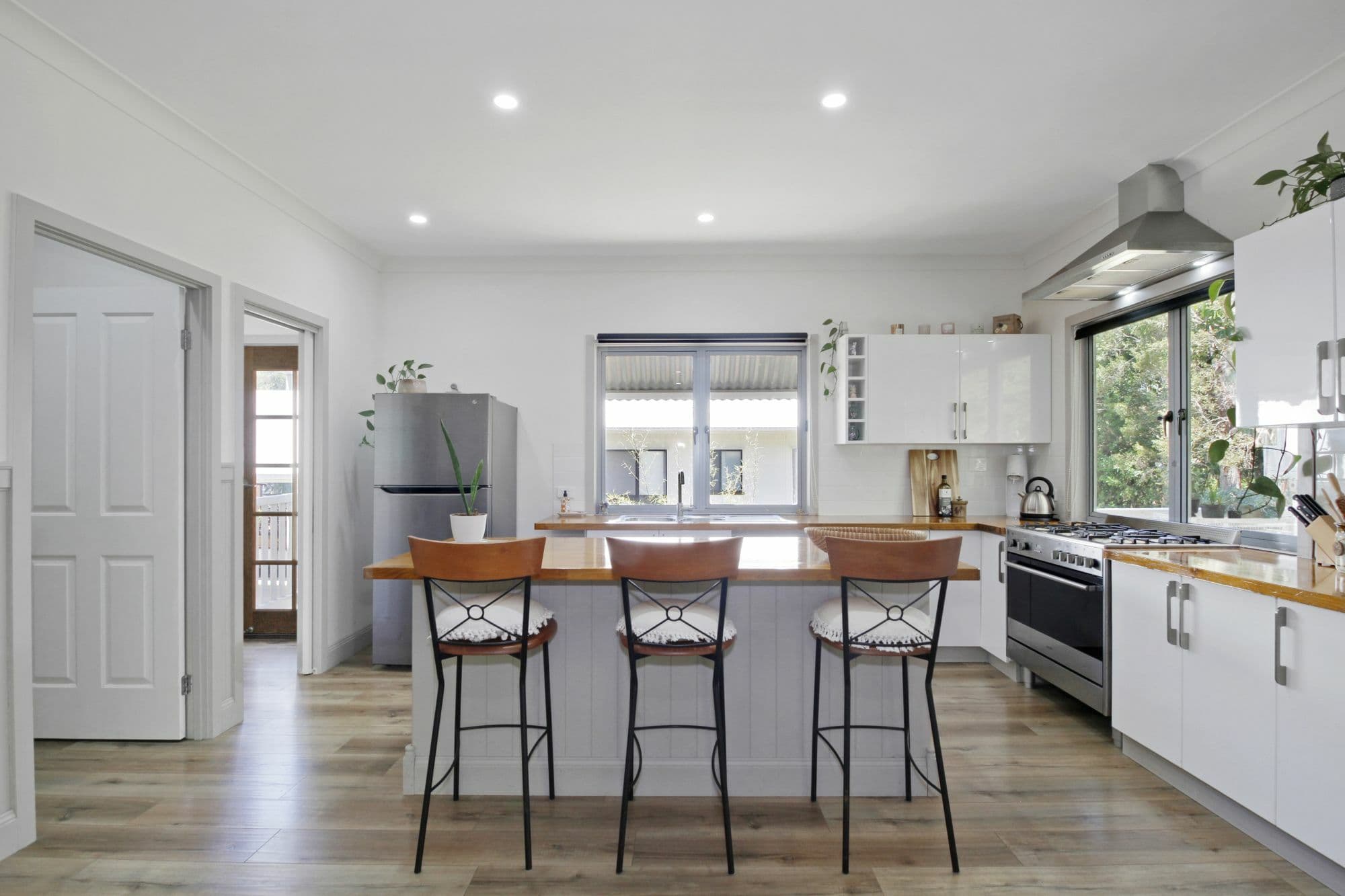 35 Alexander St, Macleay Island, Macleay Island — photo 1 of 5