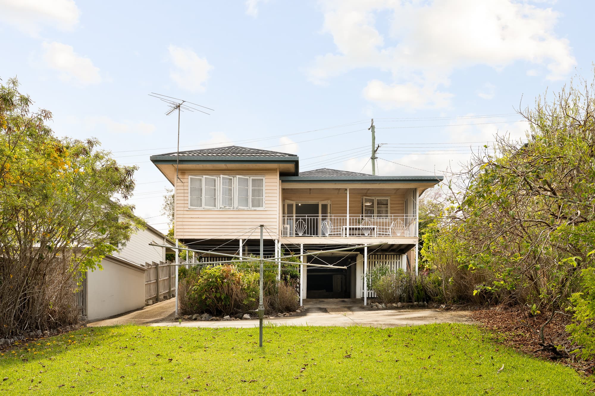 21 Plimsoll Street, Greenslopes — photo 1 of 5