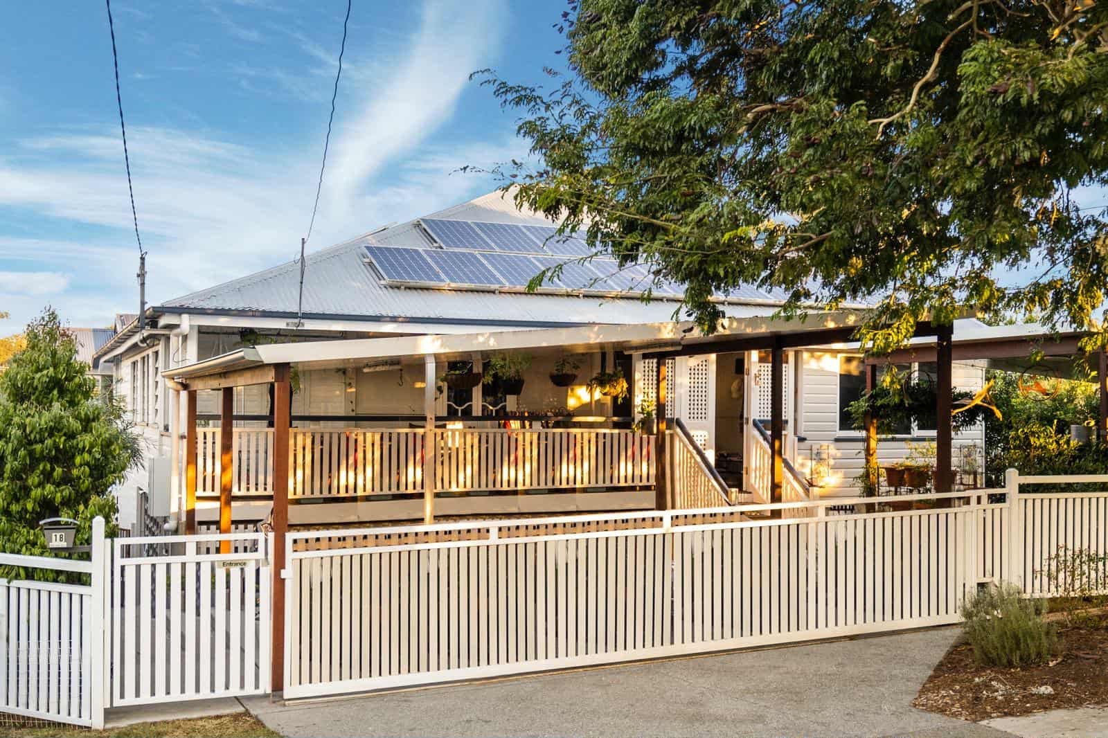 18 Talbot Street, Coorparoo — photo 1 of 5
