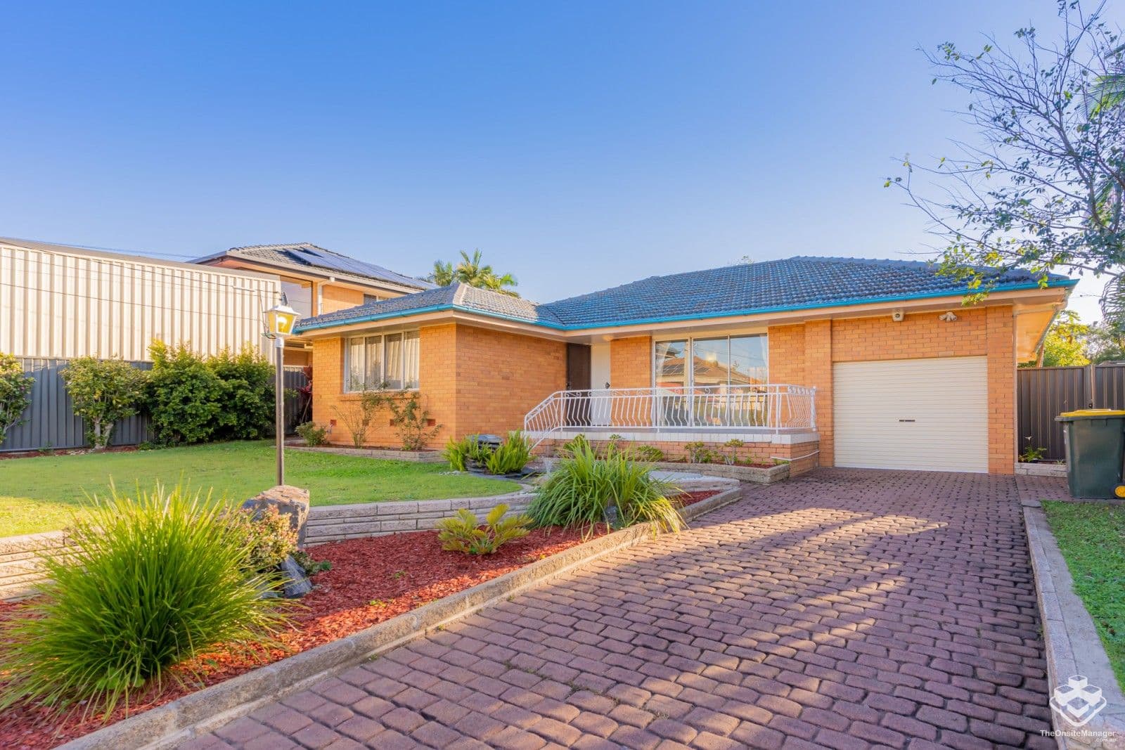 3 Rockvale Street, Coopers Plains — photo 1 of 5