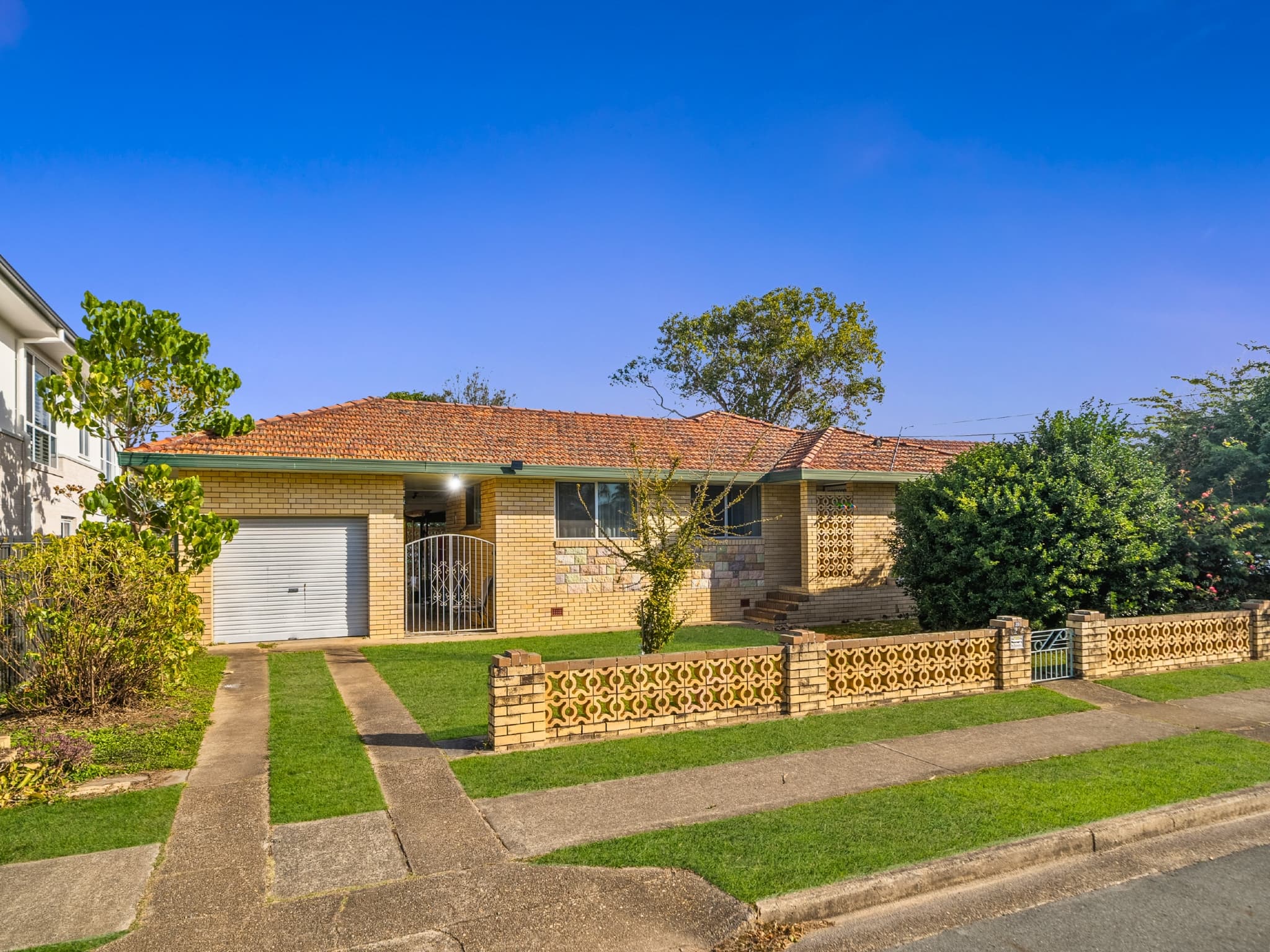 29 Sydney Street, Redcliffe — photo 1 of 5