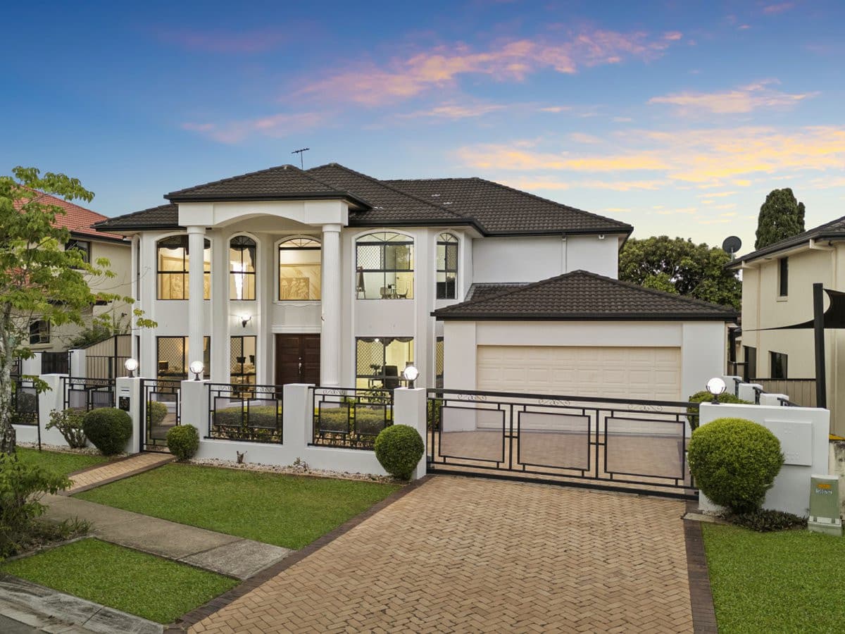 39 Dandelion Street, Eight Mile Plains - Image 1