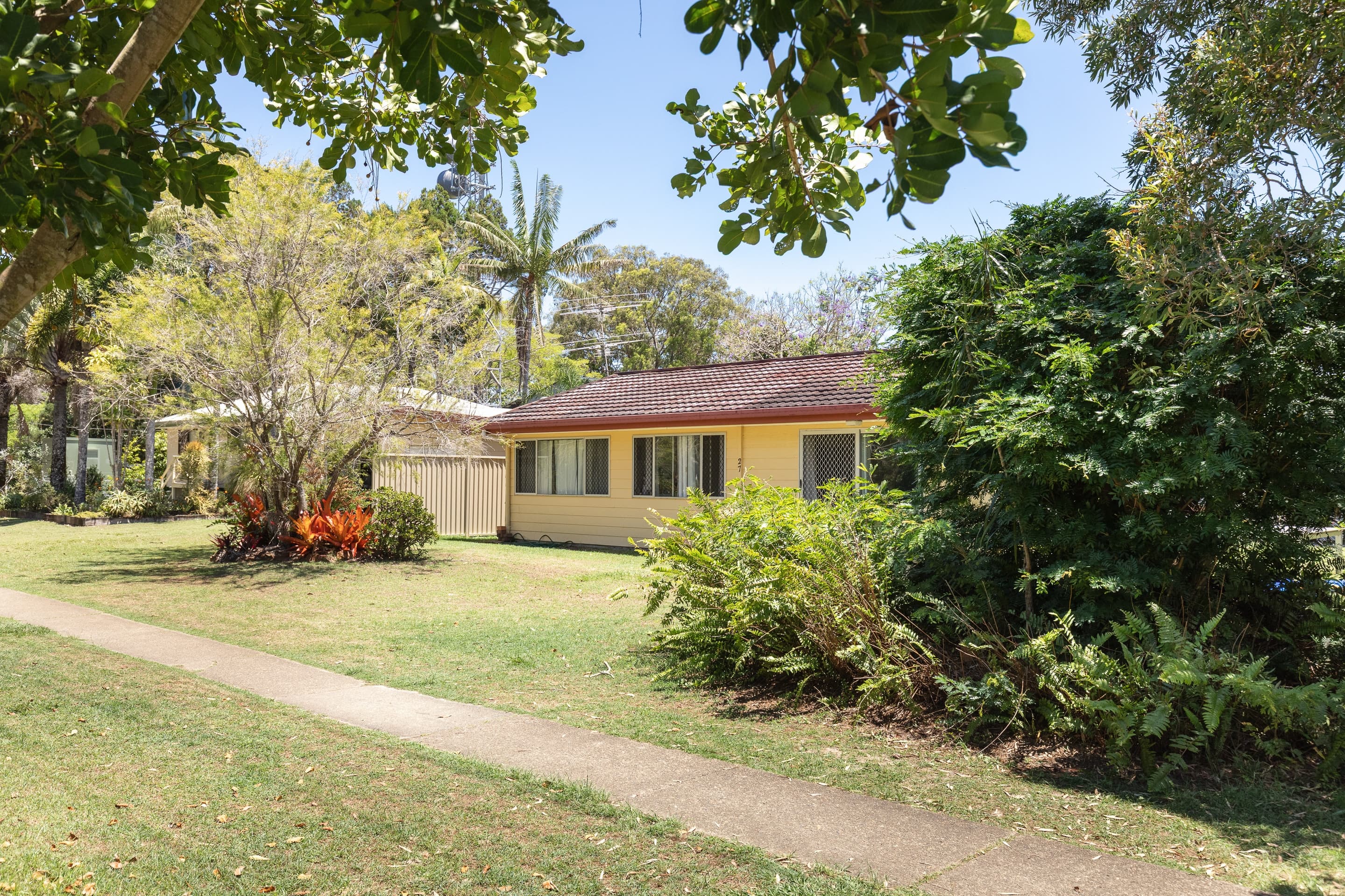 27 Ballow Street, Amity, Amity — photo 1 of 5