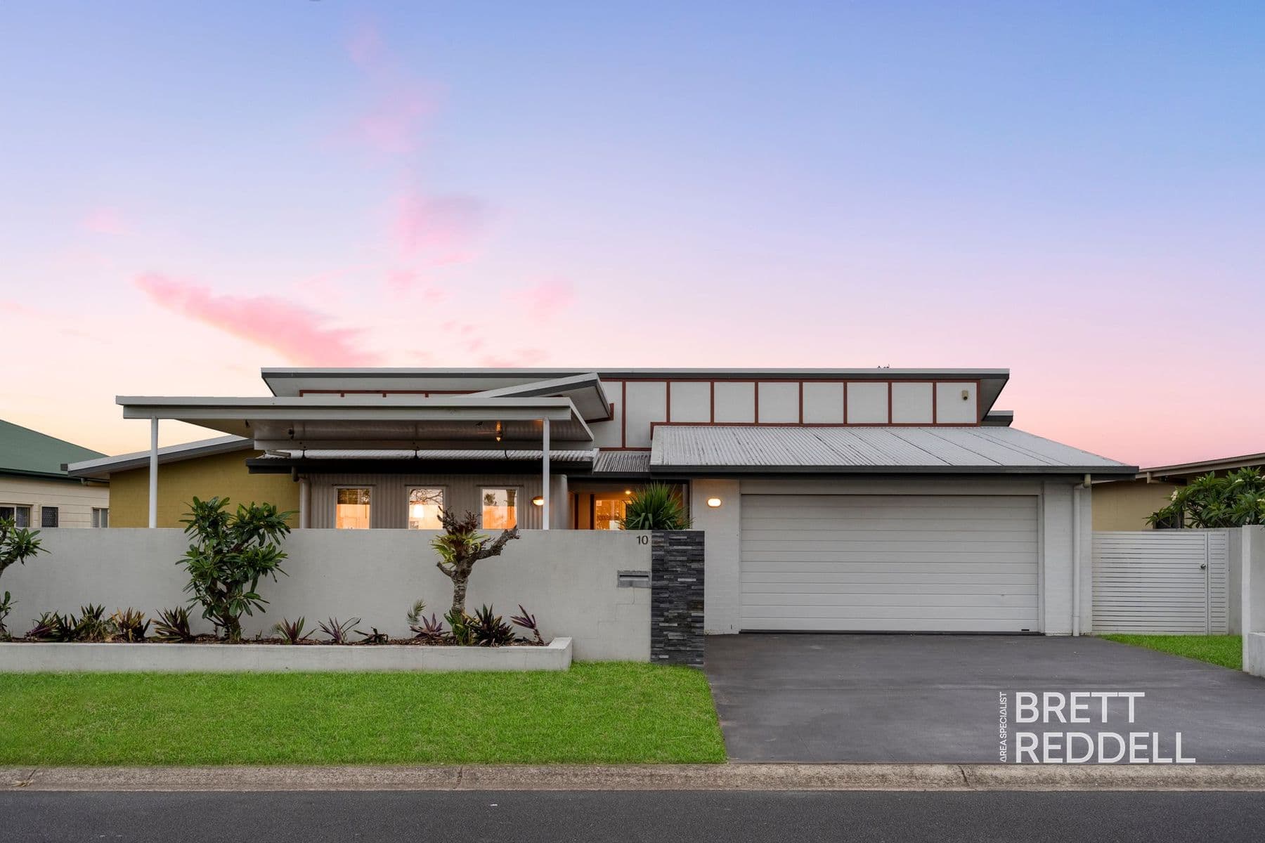 10 Sir Charles Holm Drive, Ormeau Hills, Ormeau Hills — photo 1 of 5