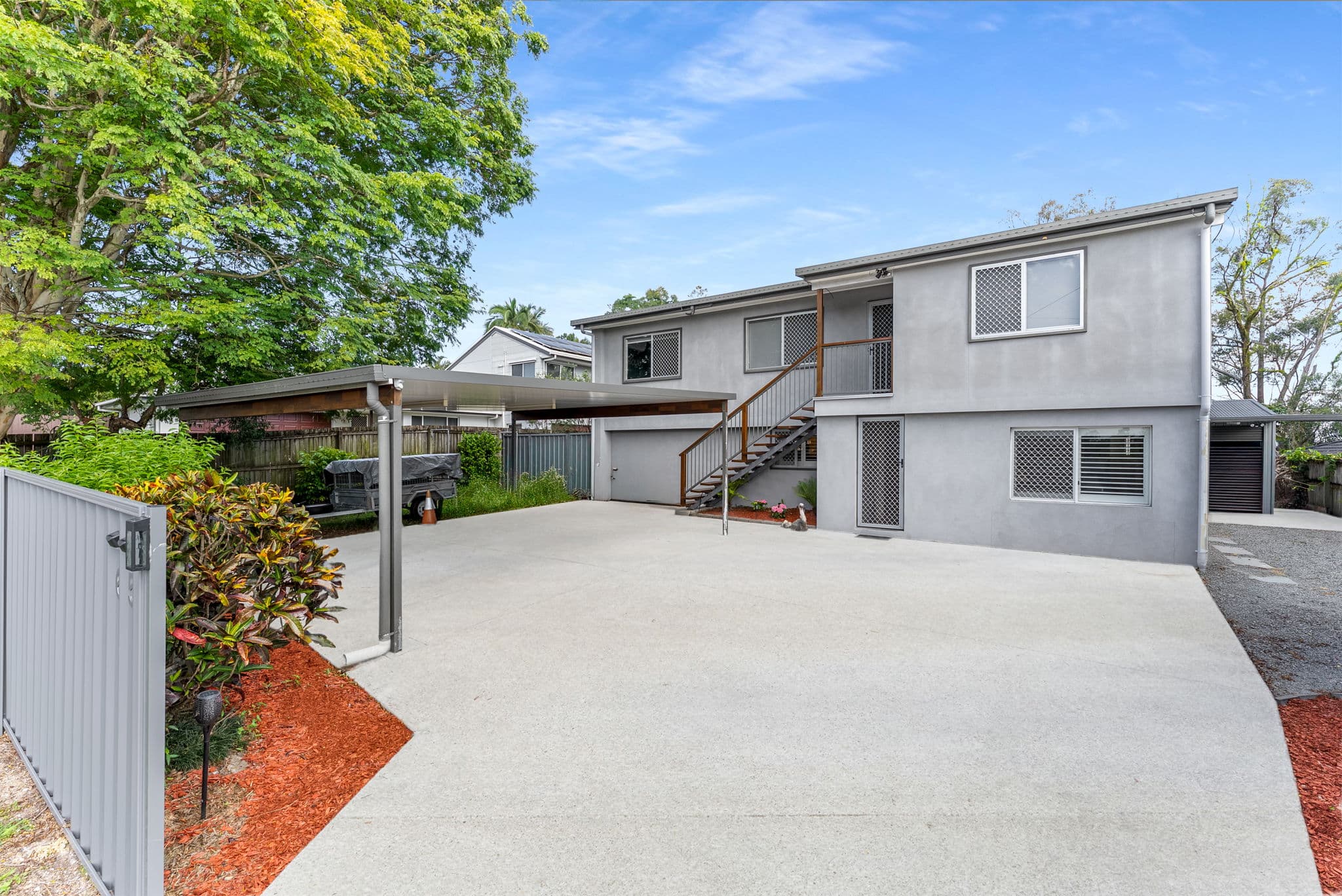 65 Dennis Road, Springwood, Springwood — photo 1 of 5