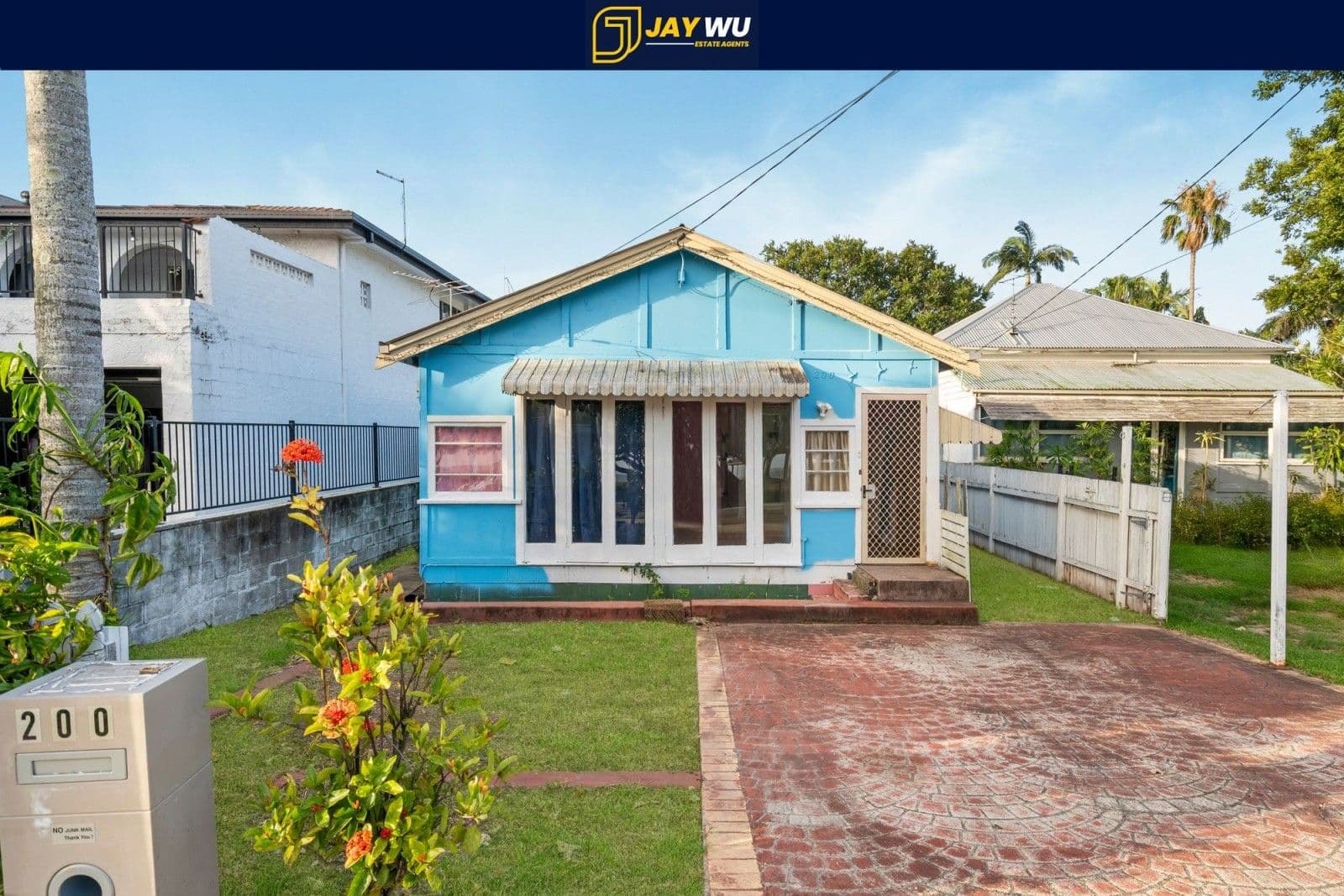 200 Hornibrook Esplanade, Woody Point — photo 1 of 5