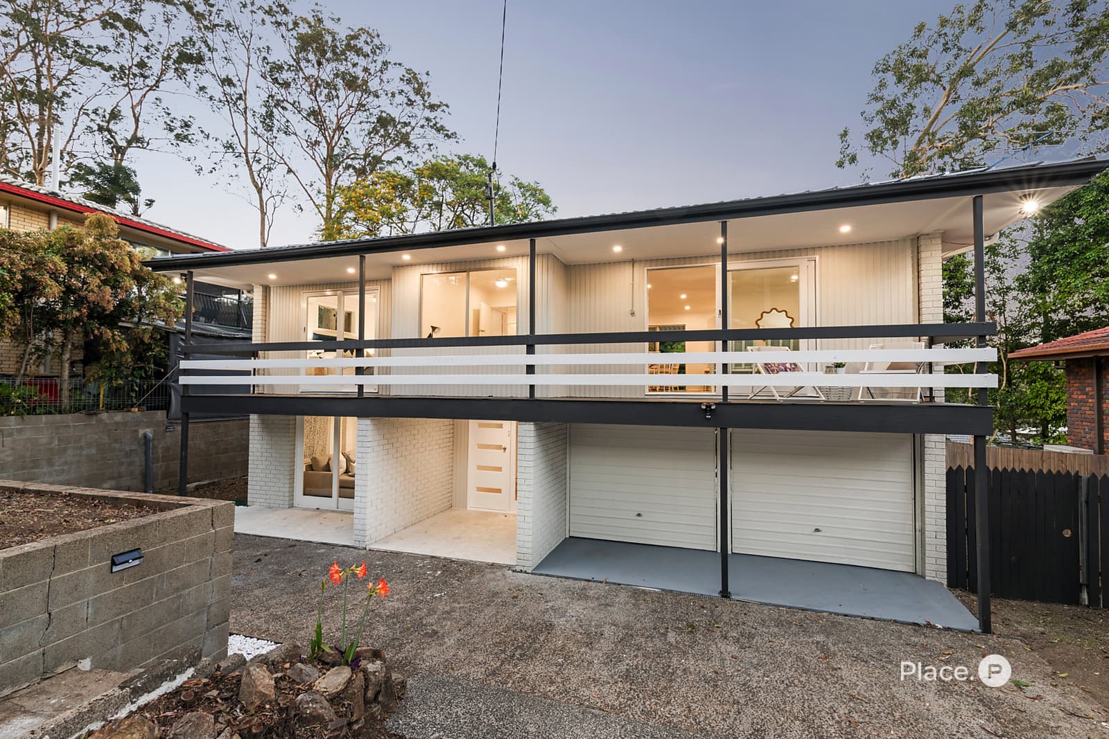 18 Jenkinson Street, Indooroopilly, Indooroopilly — photo 1 of 5
