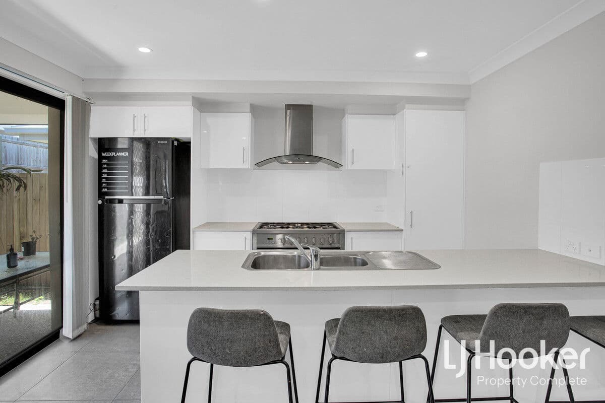 7 Dolostone Street, Yarrabilba, Yarrabilba — photo 1 of 5