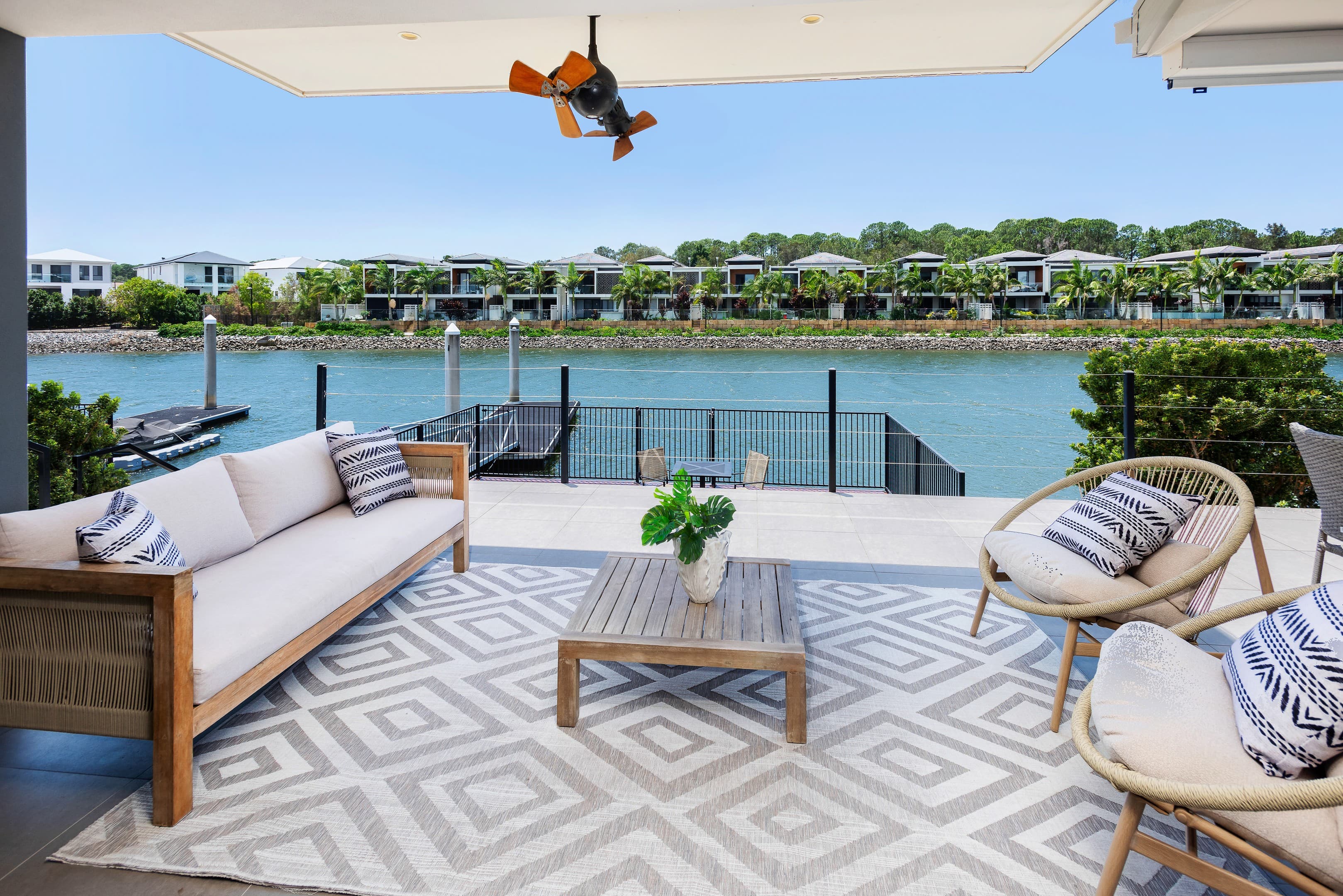 24 Northwater Drive, Hope Island — photo 1 of 5
