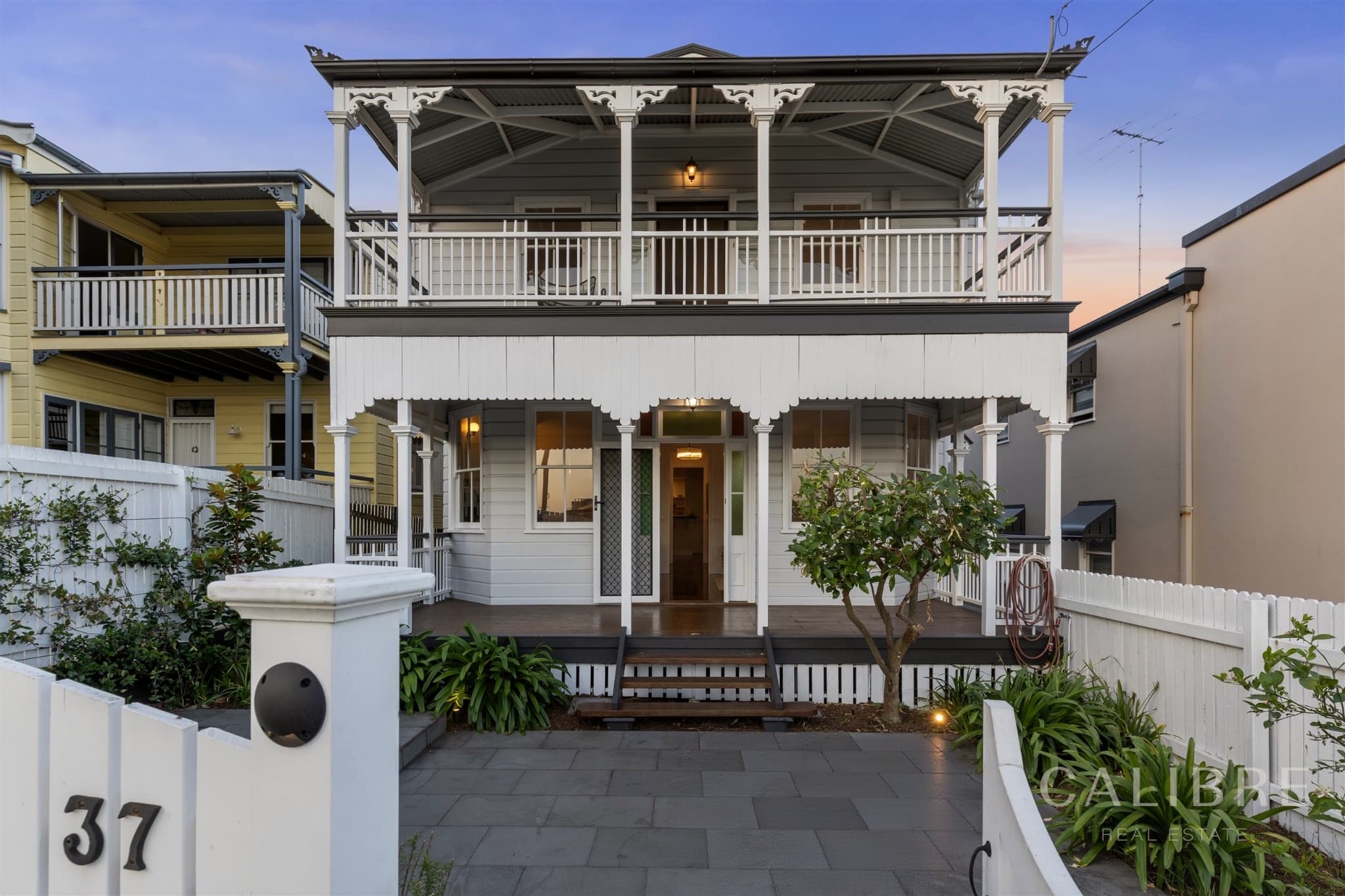 37 Upper Cairns Terrace, Paddington — photo 1 of 5