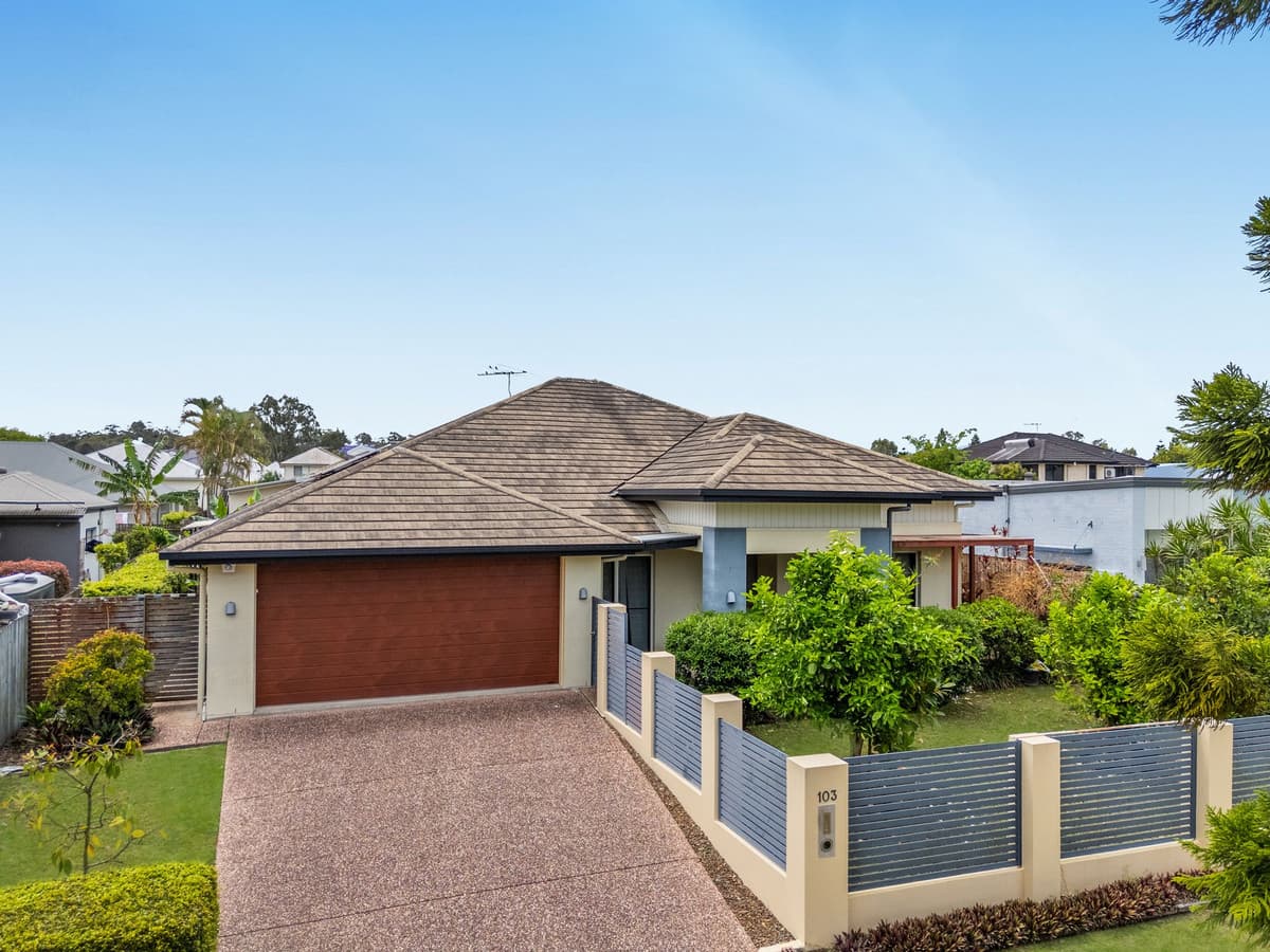 103 Sinnamon Road, Sinnamon Park, Sinnamon Park — photo 1 of 5