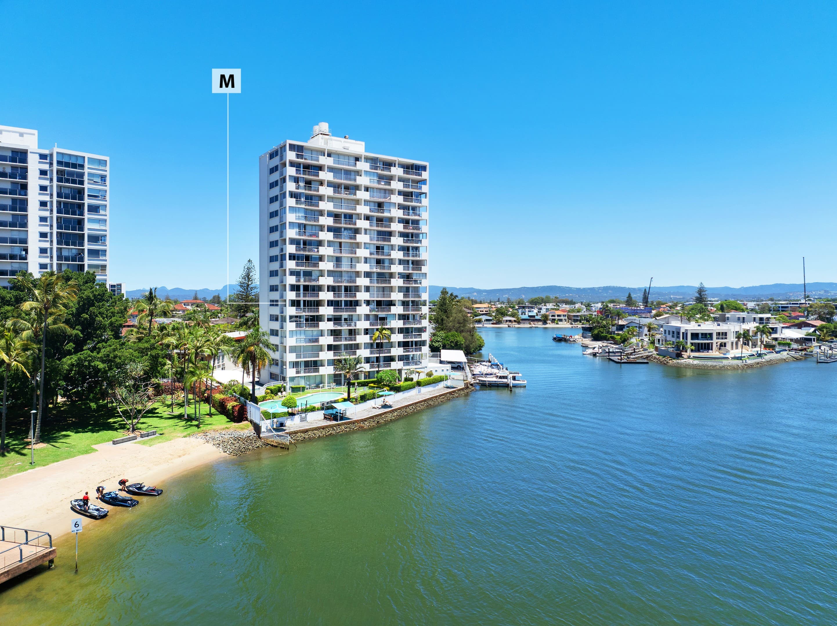 51/30 Watson Esplanade, Surfers Paradise, Surfers Paradise — photo 1 of 5