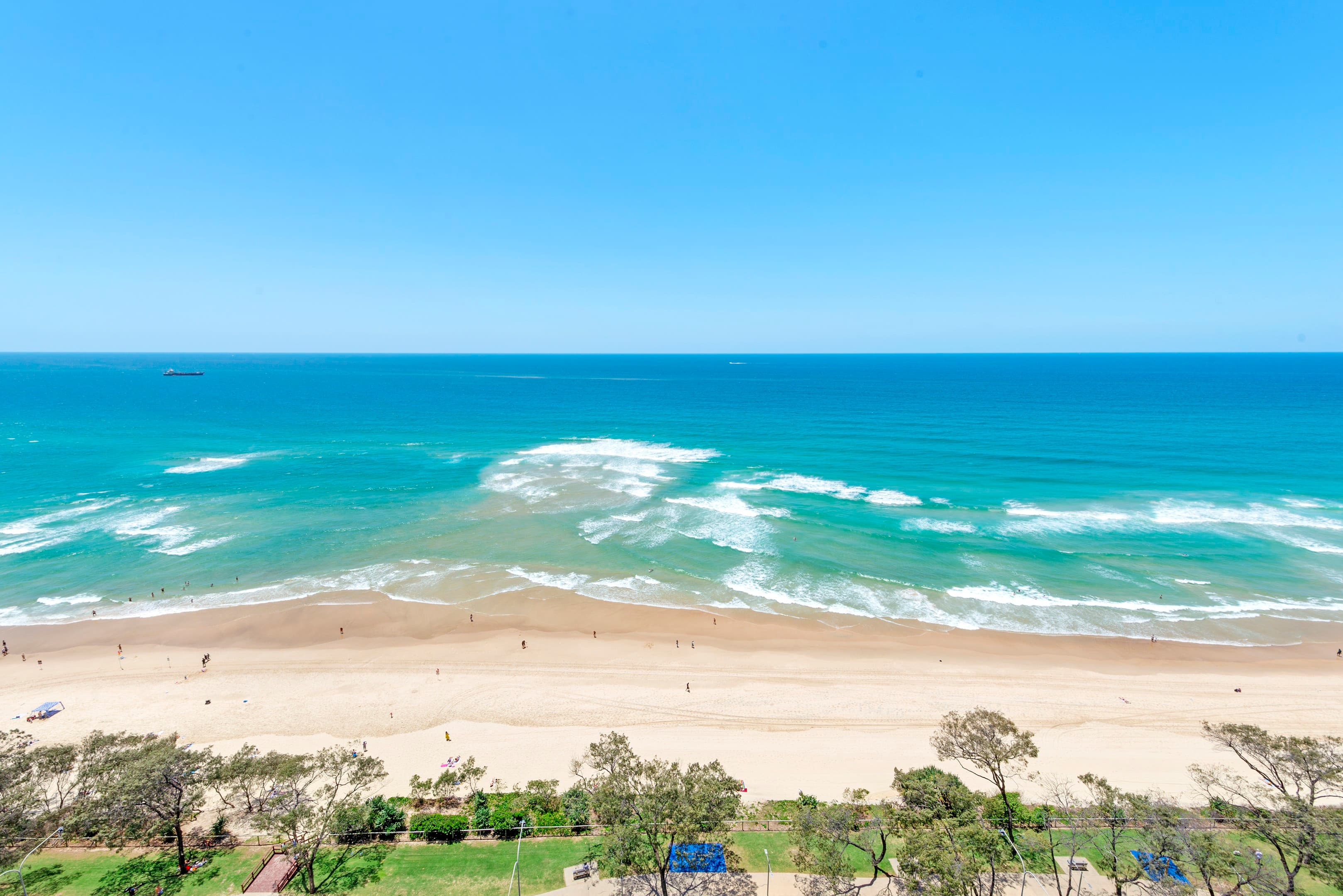 23B/80 The Esplanade, Surfers Paradise — photo 1 of 5