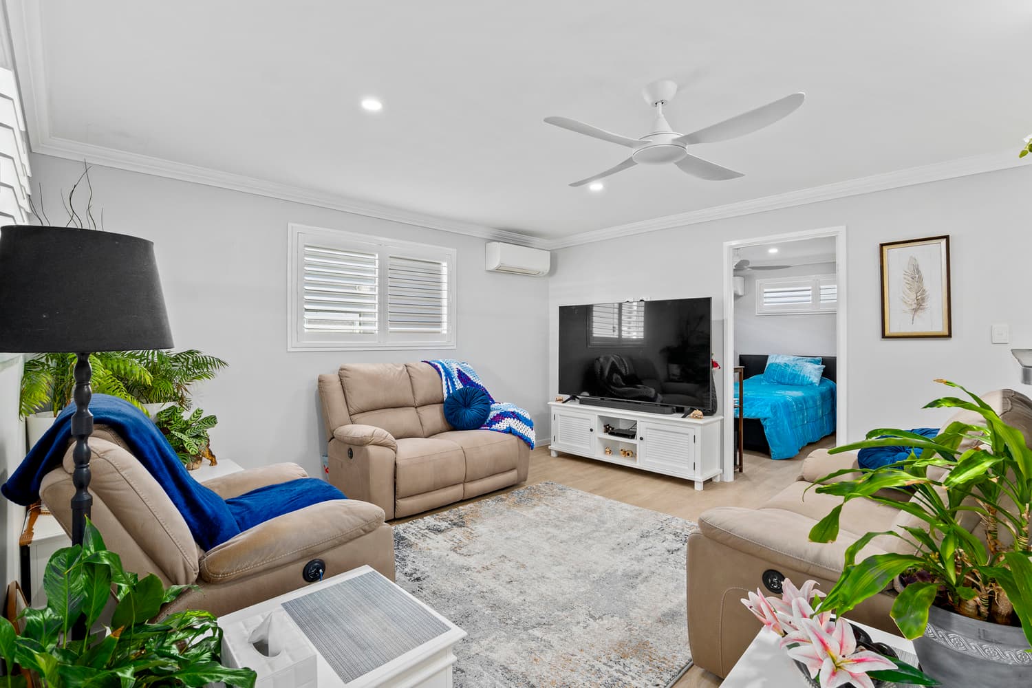 11/2 Koplick Road, Chambers Flat - Image 1
