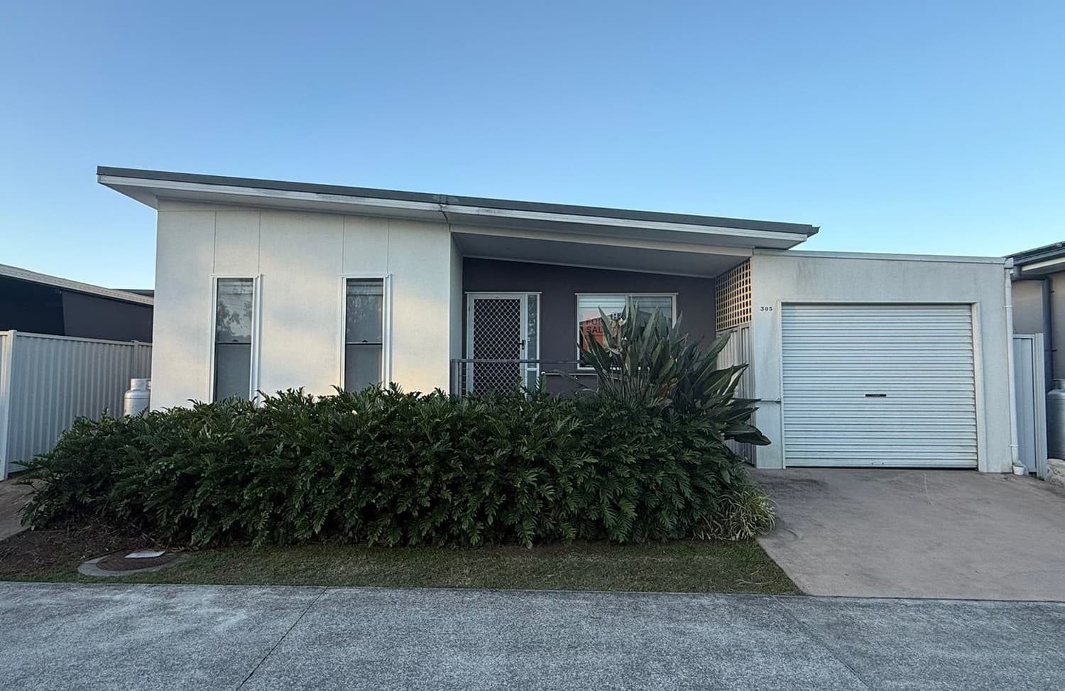 305/16 Holzheimer Road, Bethania — photo 1 of 5