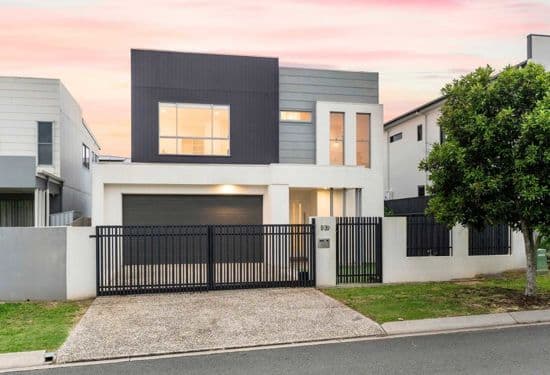 93 Splendour Street, Rochedale, Rochedale — photo 1 of 5
