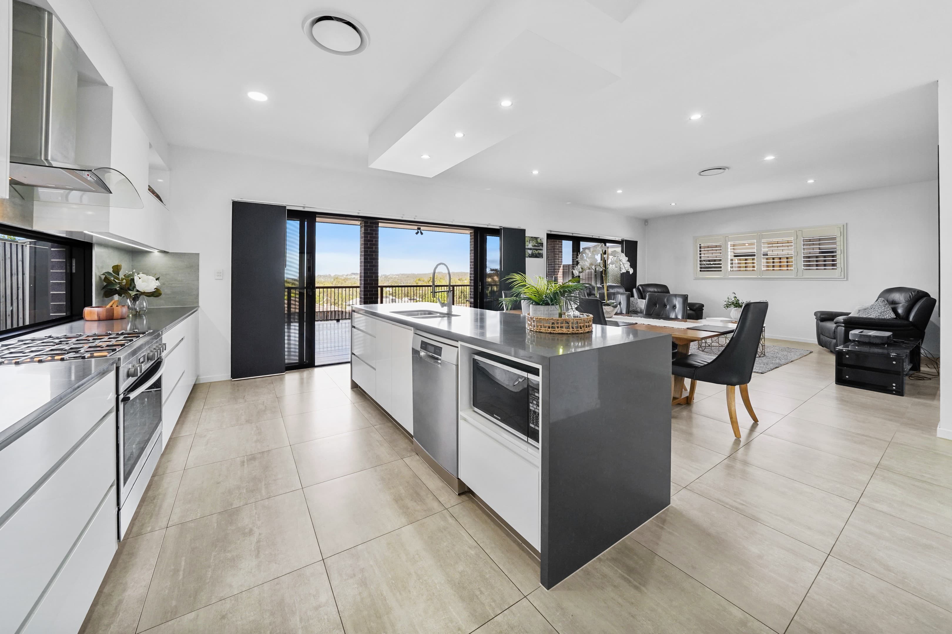 32 Meander Circuit, Holmview, Holmview — photo 1 of 5