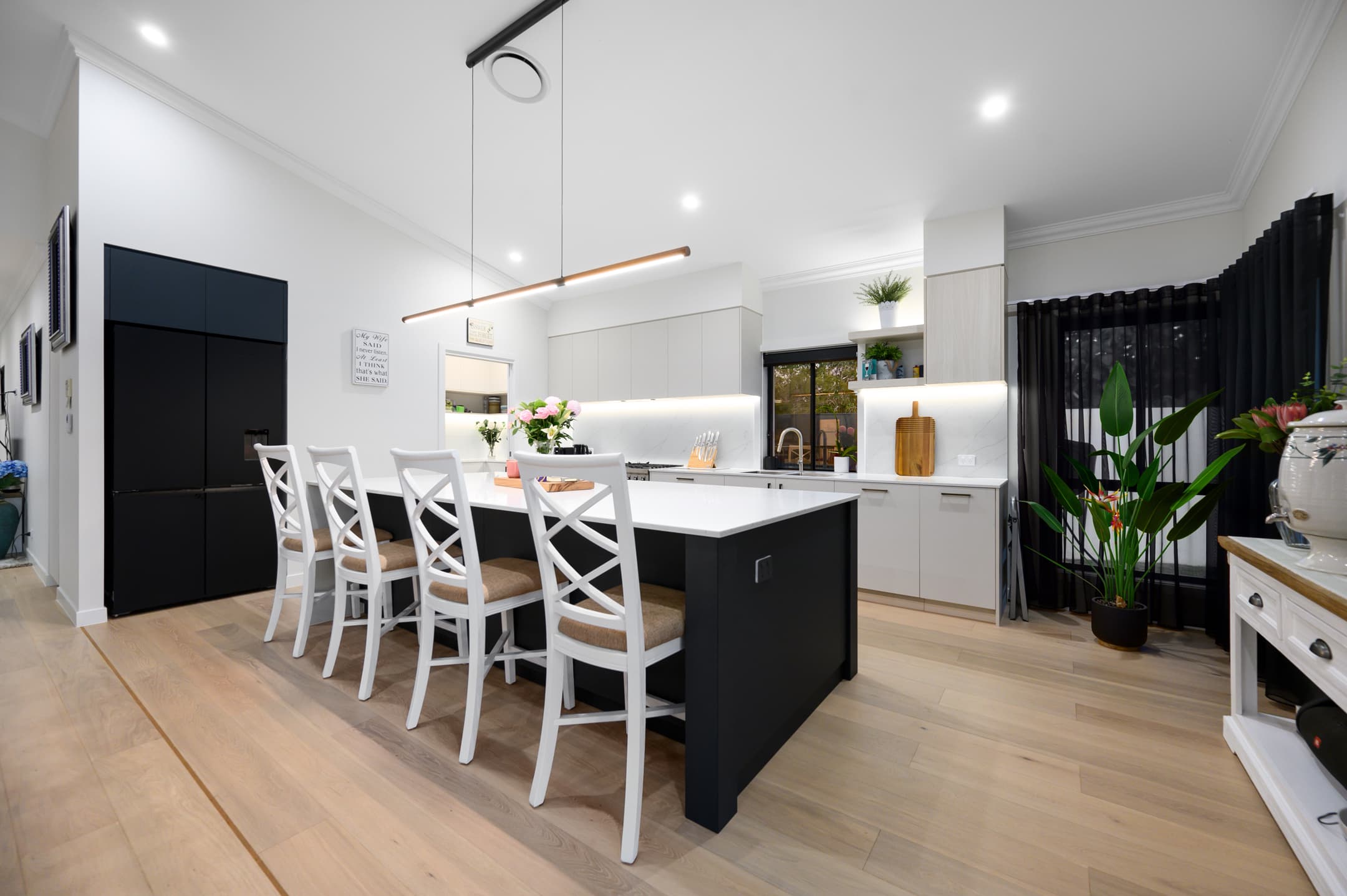 19 The Close, Helensvale, Helensvale — photo 1 of 5