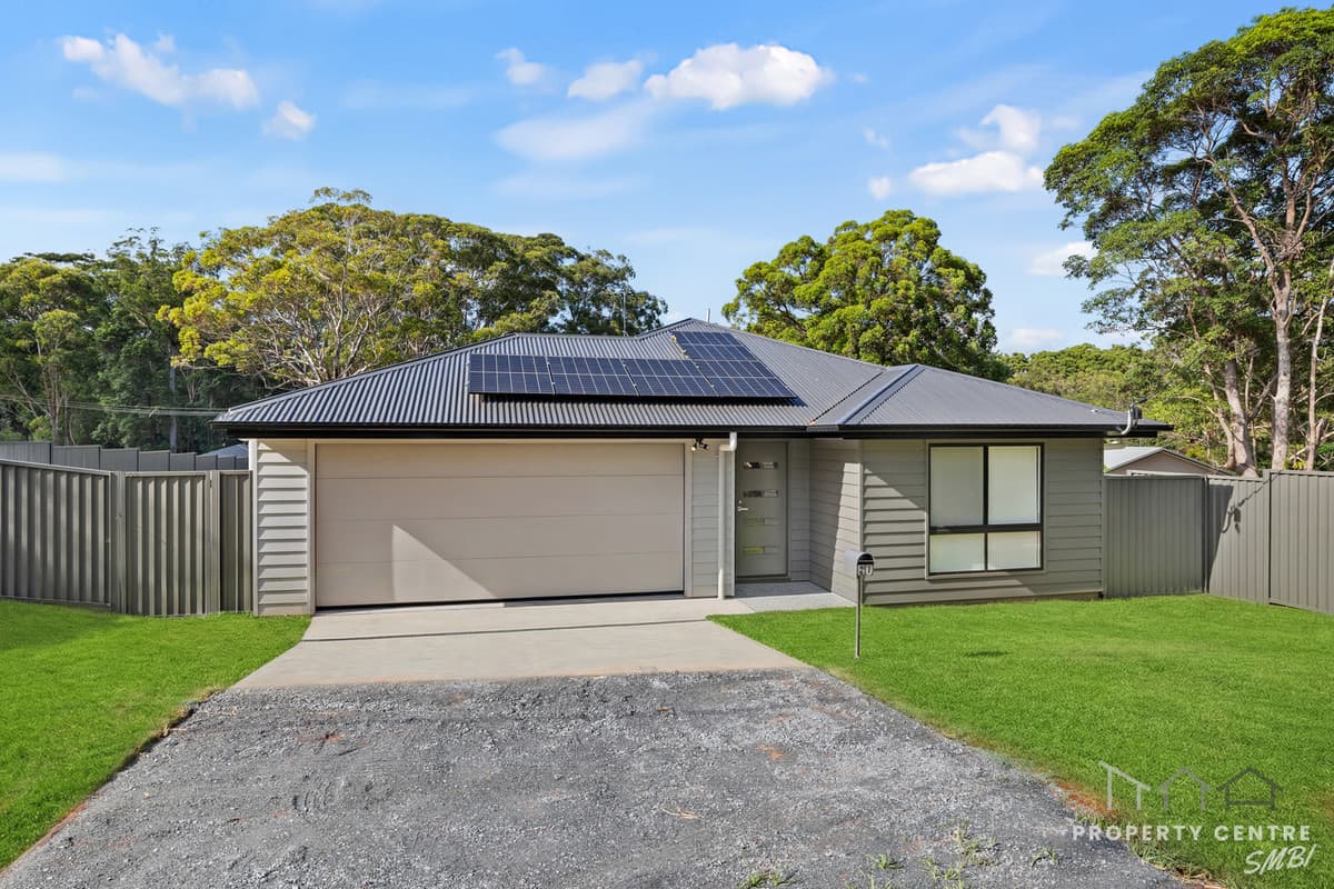 28 Aimeo Esplanade, Russell Island - Image 1