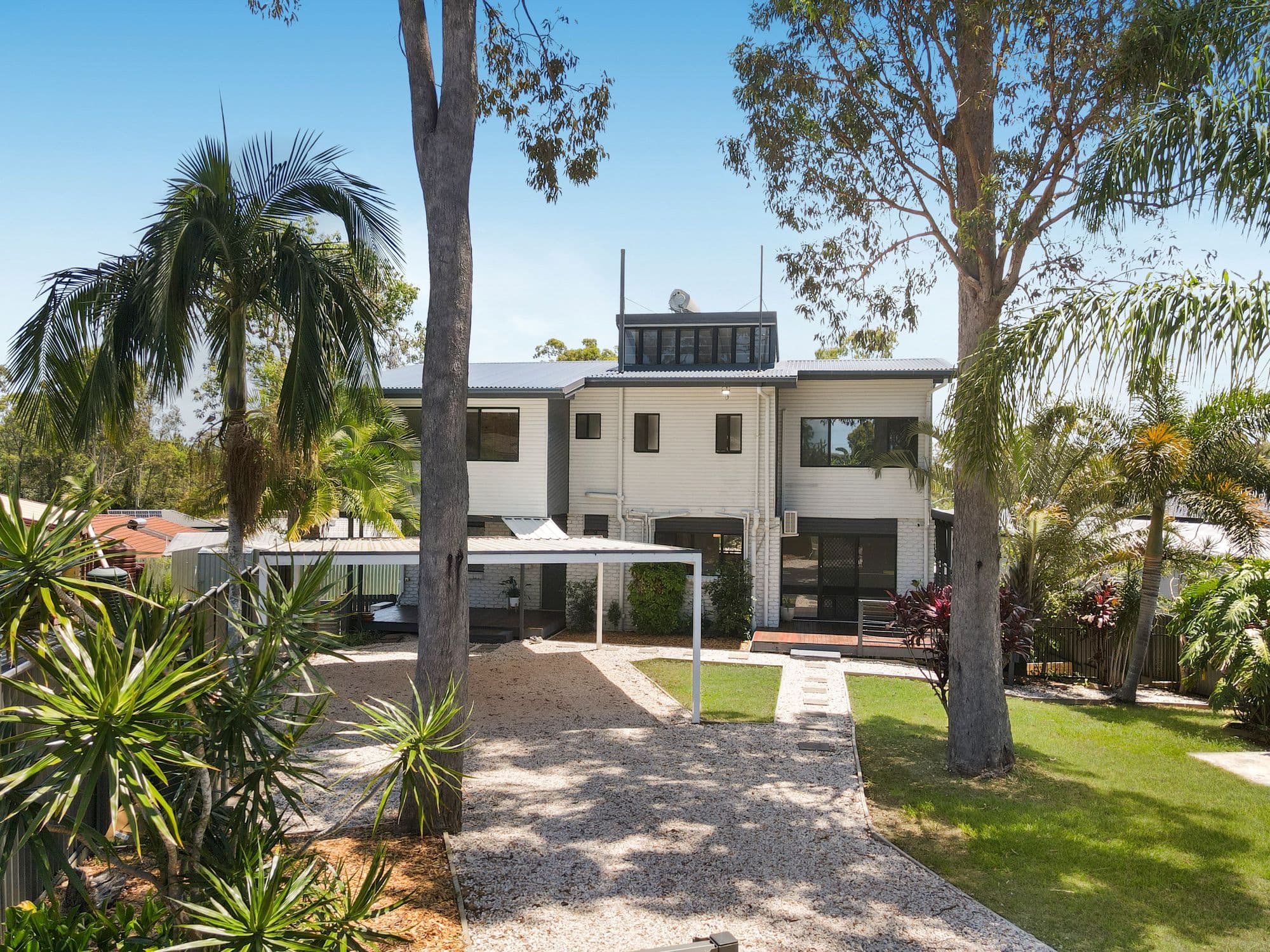 7 Kevin Court, Loganlea, Loganlea — photo 1 of 5