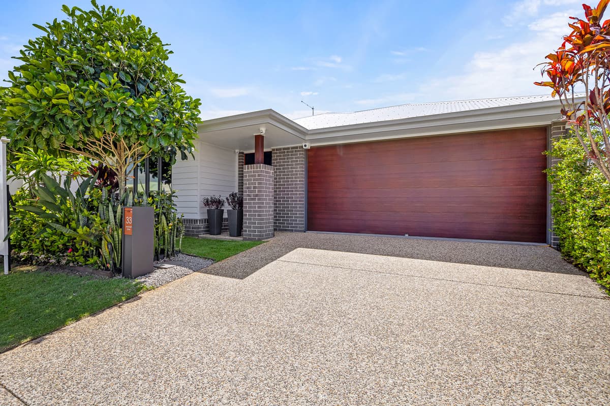 33 Marybell Drive, Baringa — photo 1 of 5