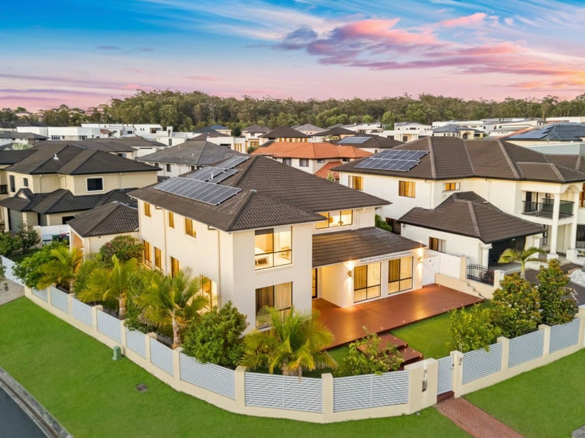 2 Snowbell Close, Stretton - Image 1