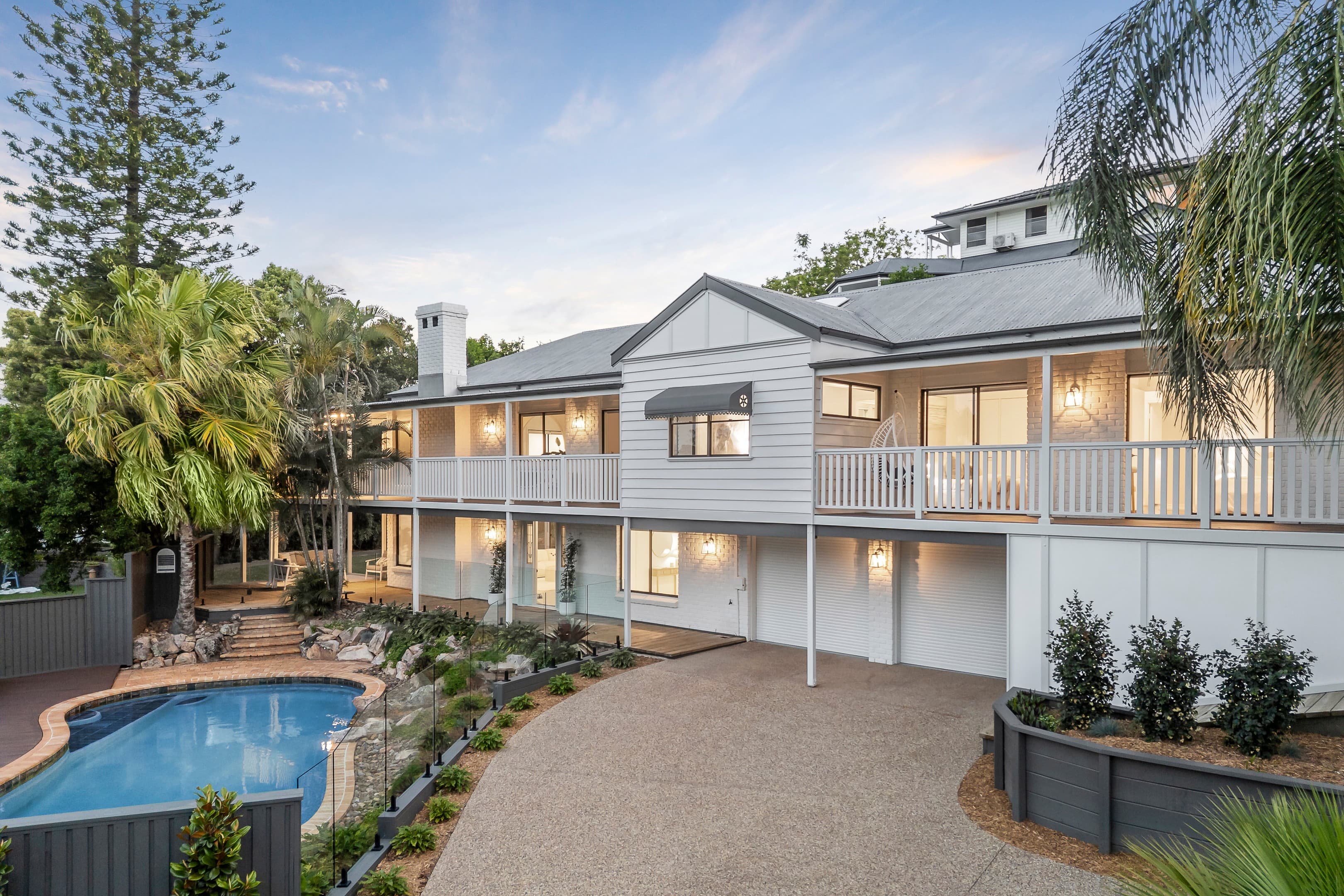 8 Gilia Court, Indooroopilly — photo 1 of 5