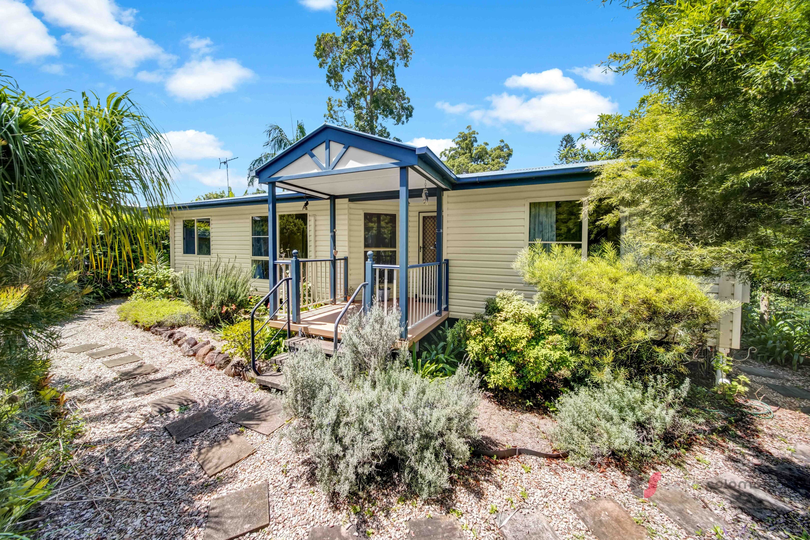 16 Marroo Street, Coochiemudlo Island — photo 1 of 5