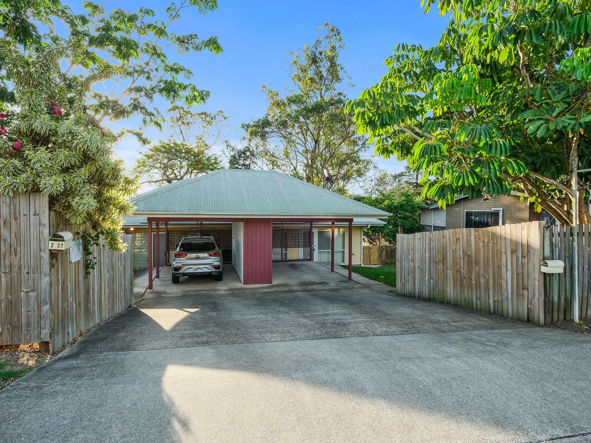 27 Old Logan Road, Gailes - Image 1