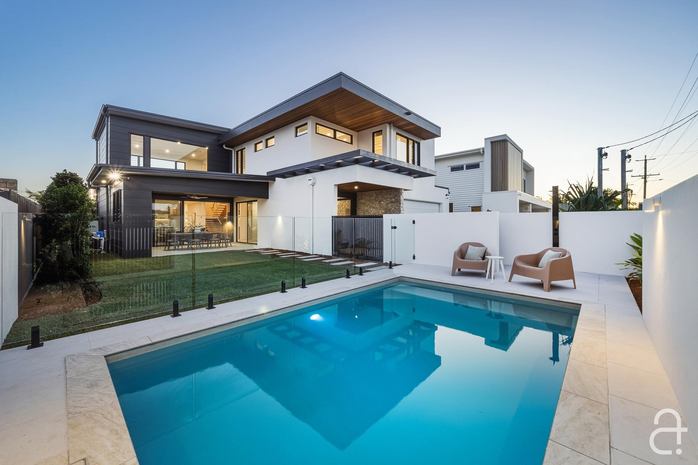 6 Coonang Crescent, Warana, Warana — photo 1 of 5