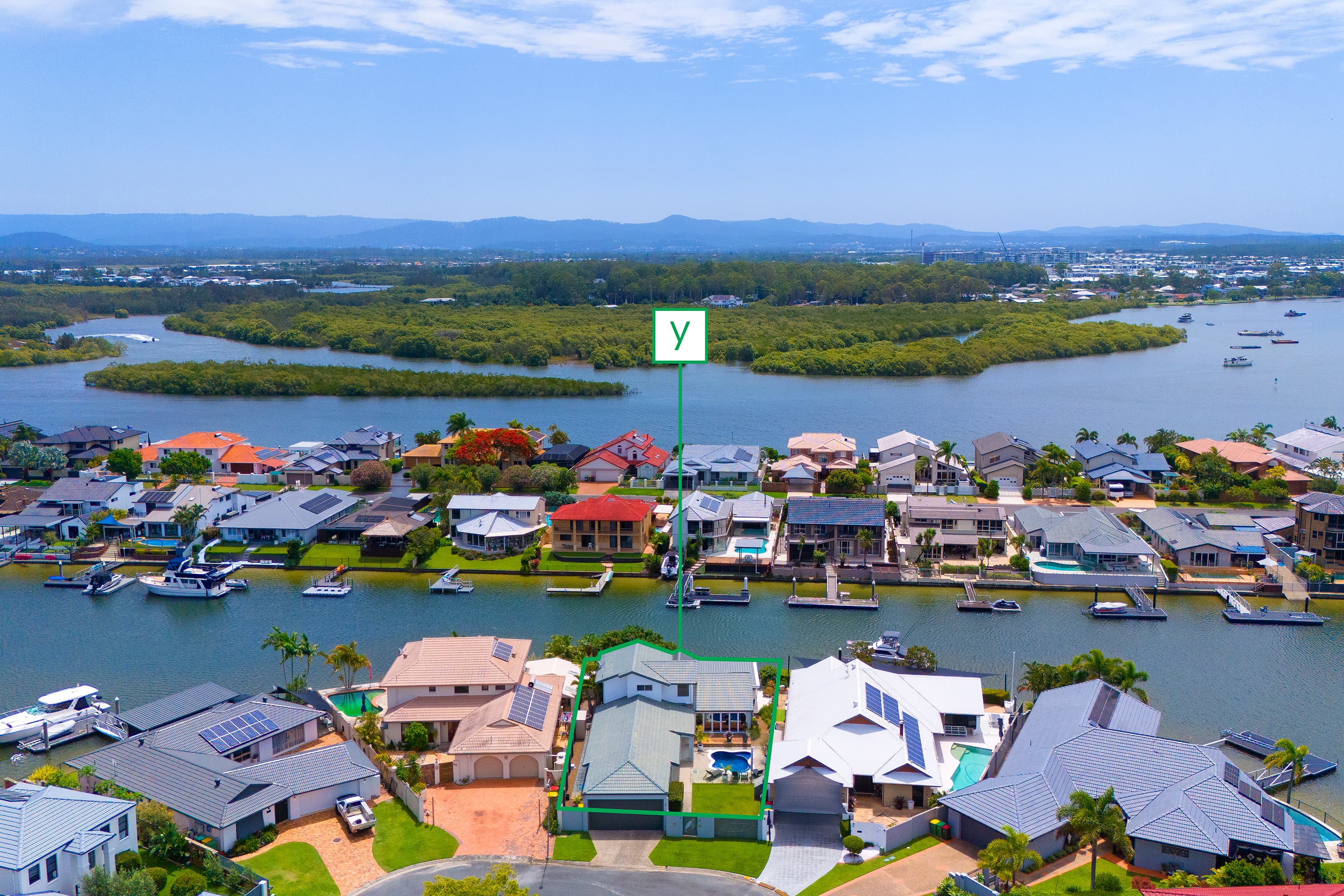 48 Seaspray Street, Paradise Point, Paradise Point — photo 1 of 5
