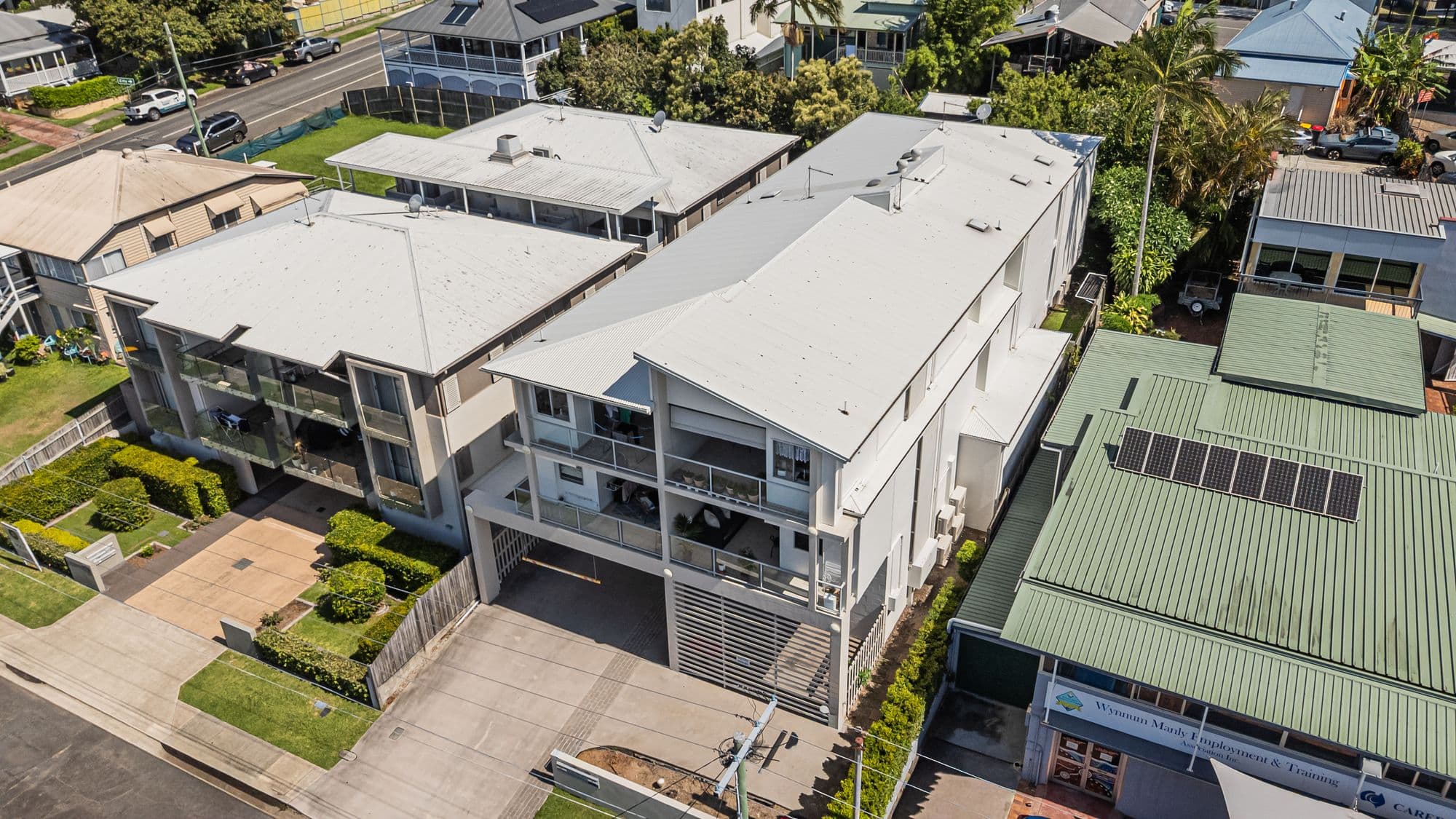2/54 Yamboyna Street, Manly, Manly — photo 1 of 5