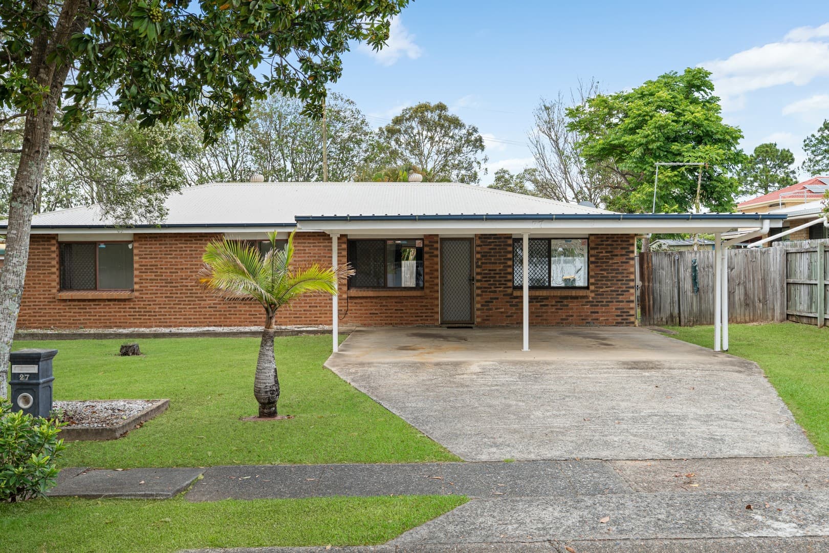 27 Headland Street, Sunnybank, Sunnybank — photo 1 of 5