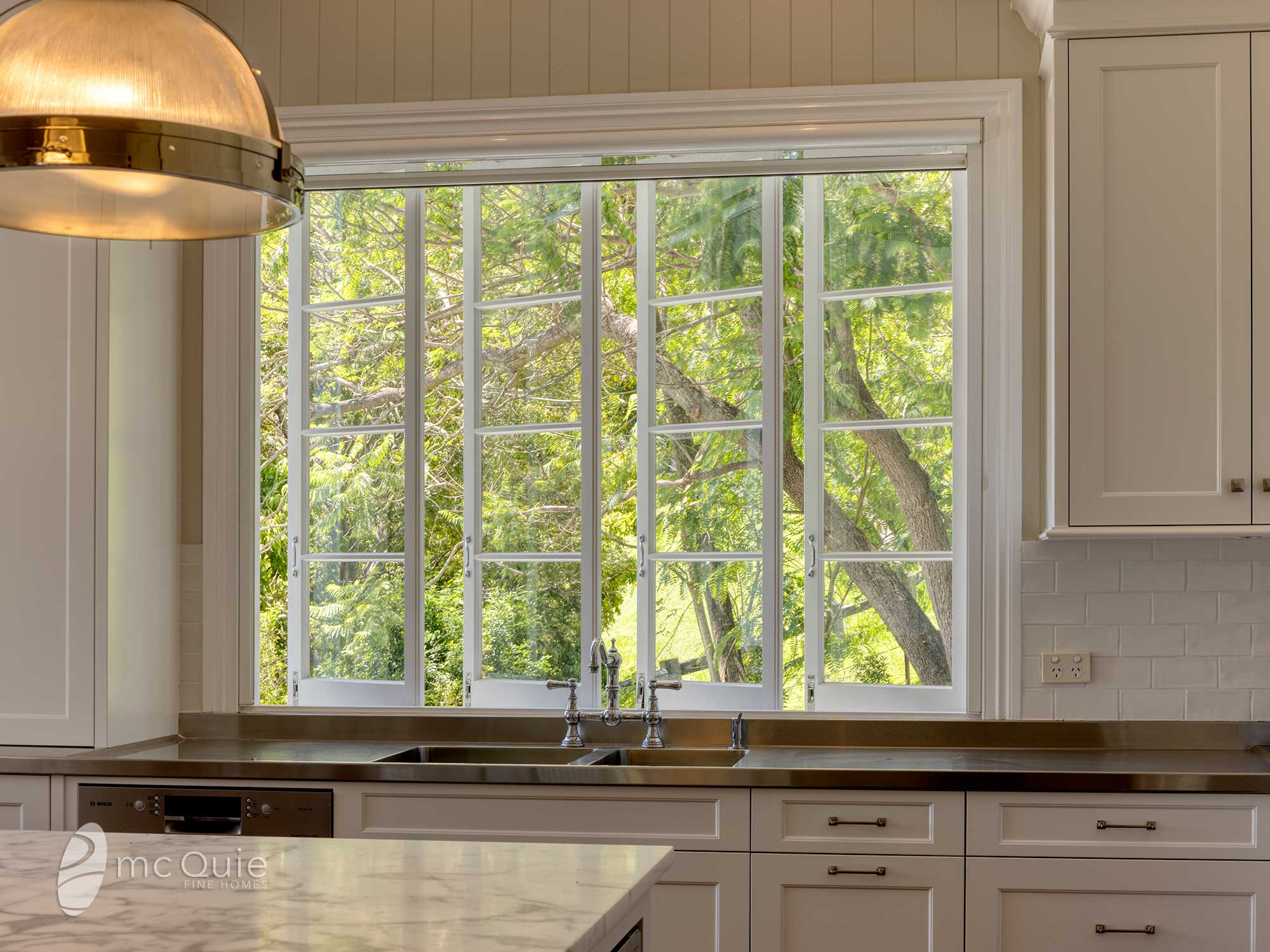 168 Moons Lane, Brookfield — photo 1 of 5