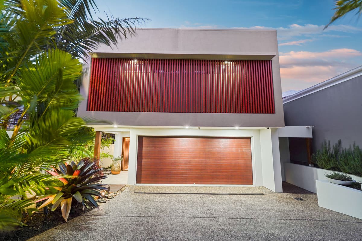 10 Broadwater Terrace, Redland Bay - Image 1