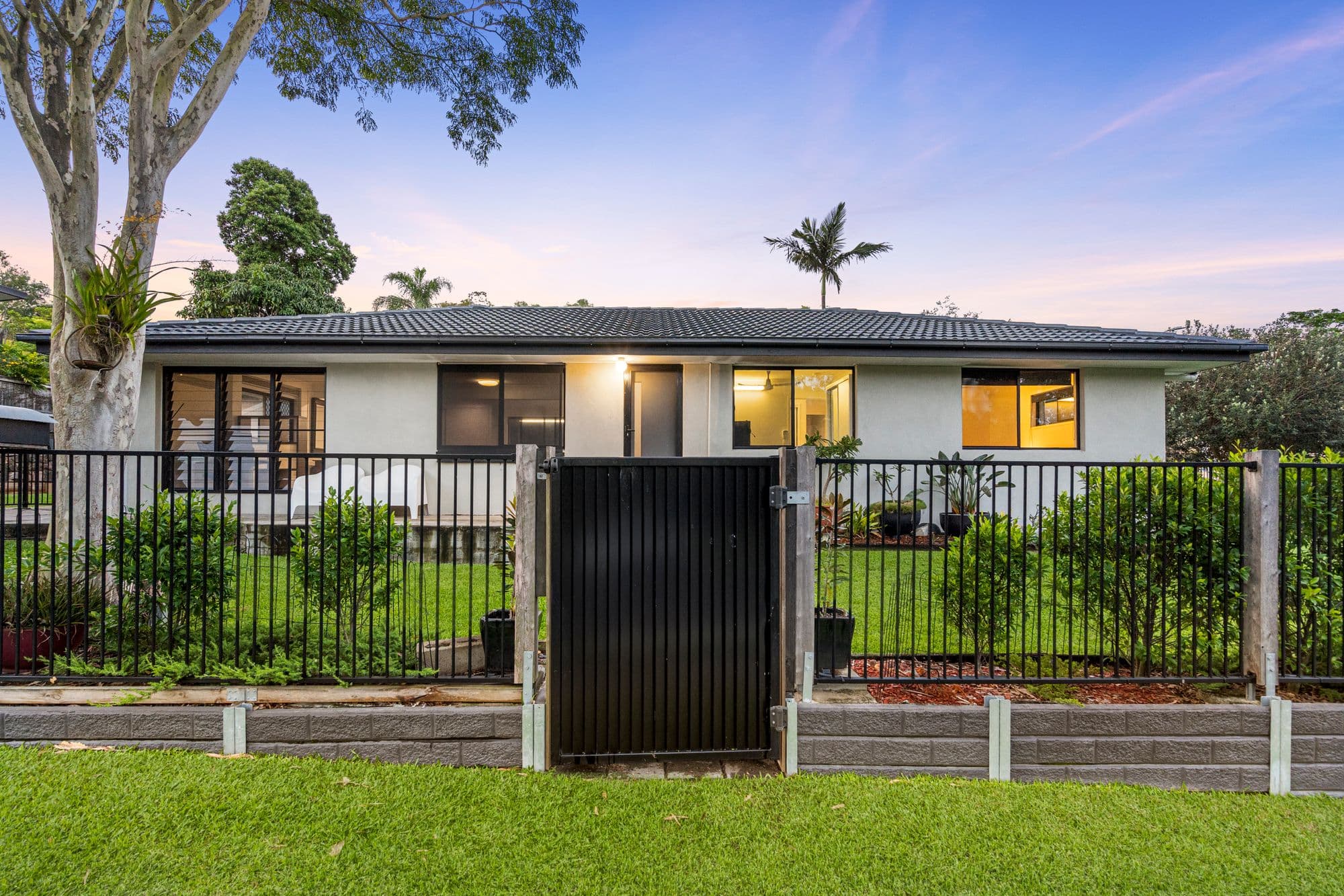 70 Kirikee Street, Ferny Grove — photo 1 of 5