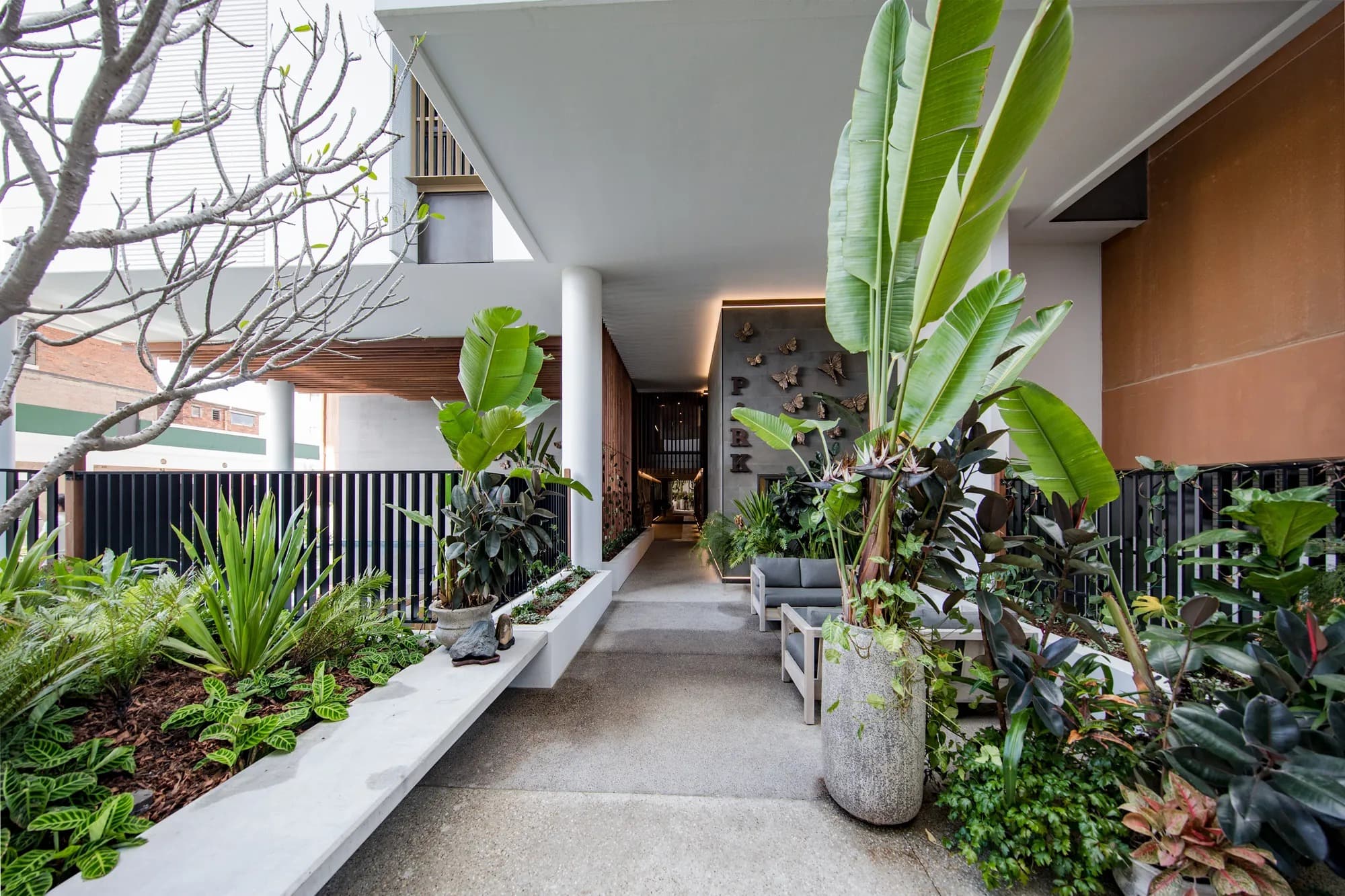 10702/19 Wilson Street, West End, West End — photo 1 of 5