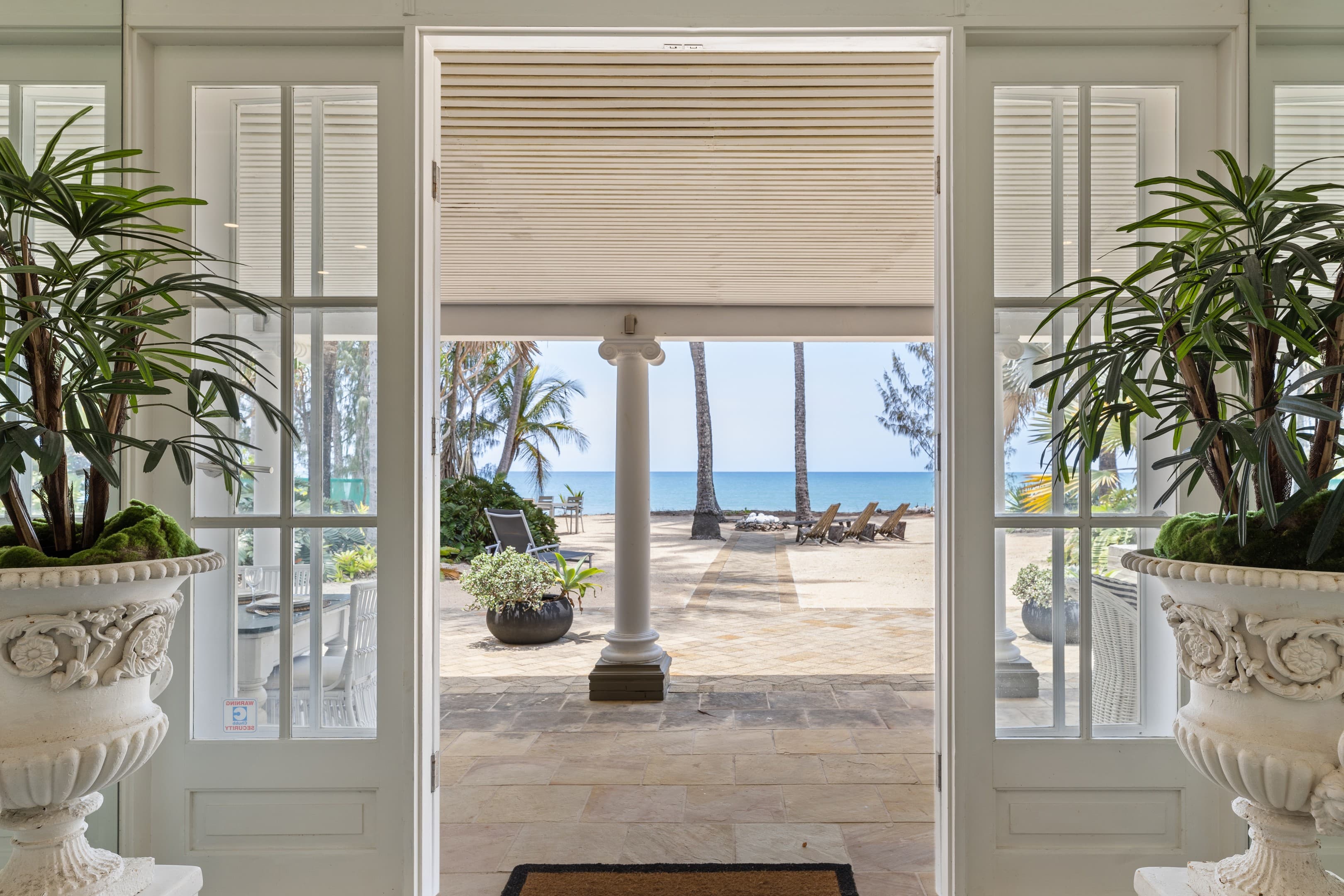 17 Oak Street, Oak Beach — photo 1 of 5